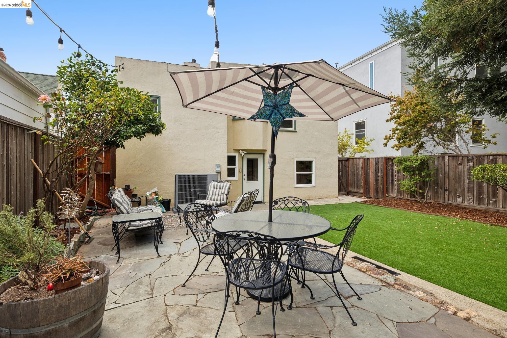 3530 Victor Ave