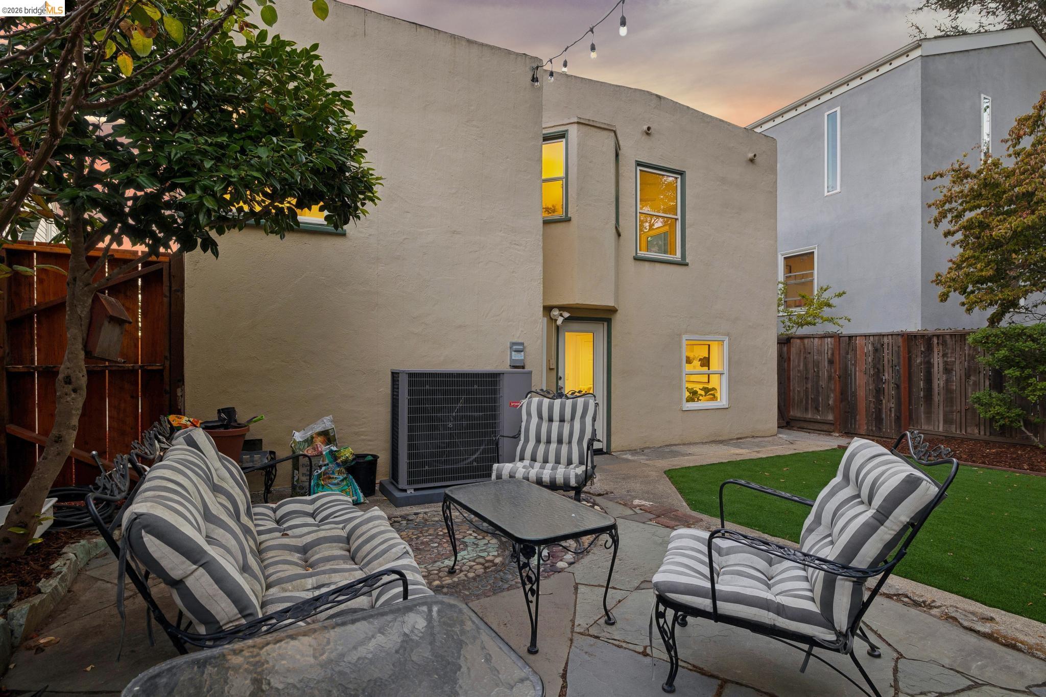 3530 Victor Ave