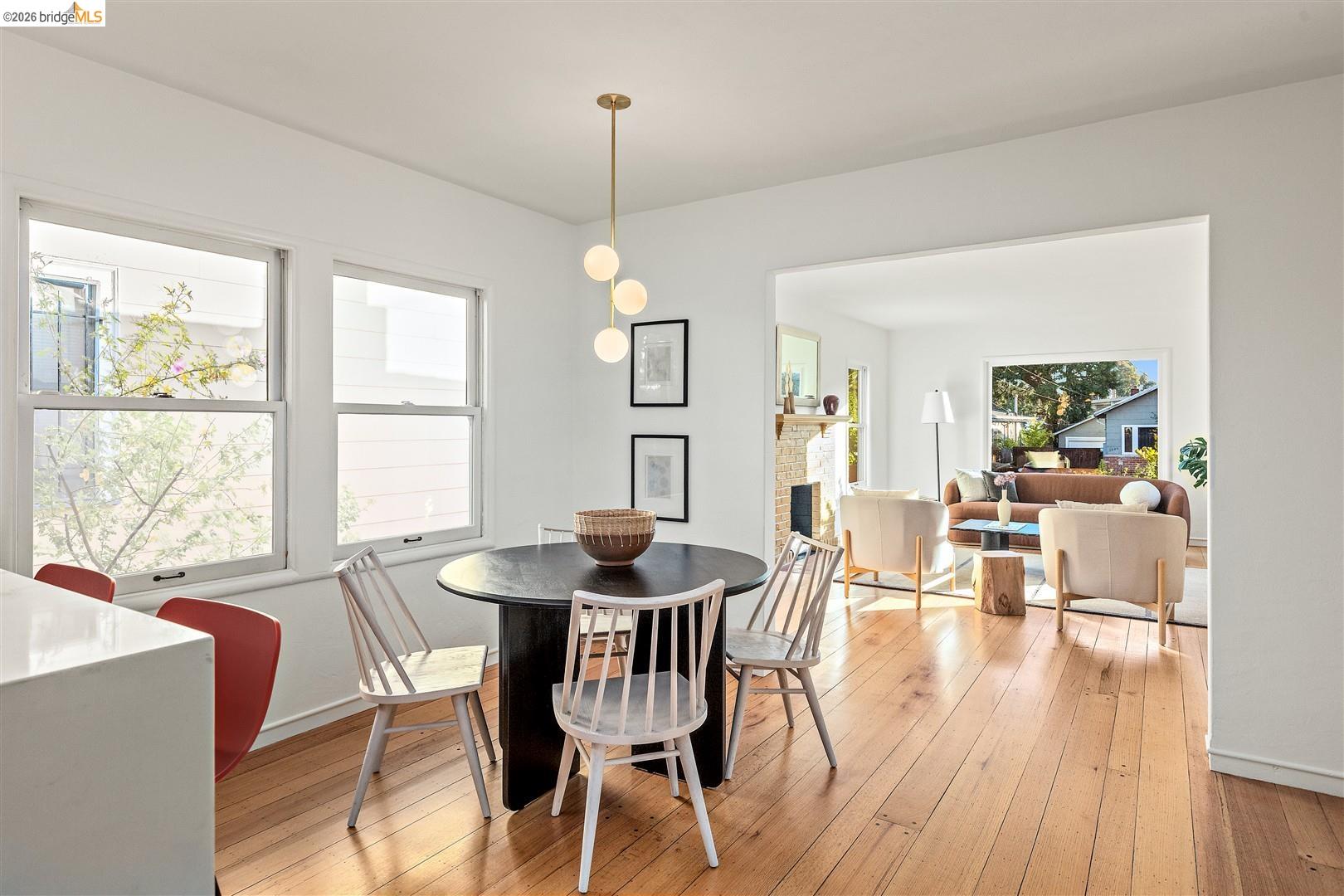 3044 Dakota St