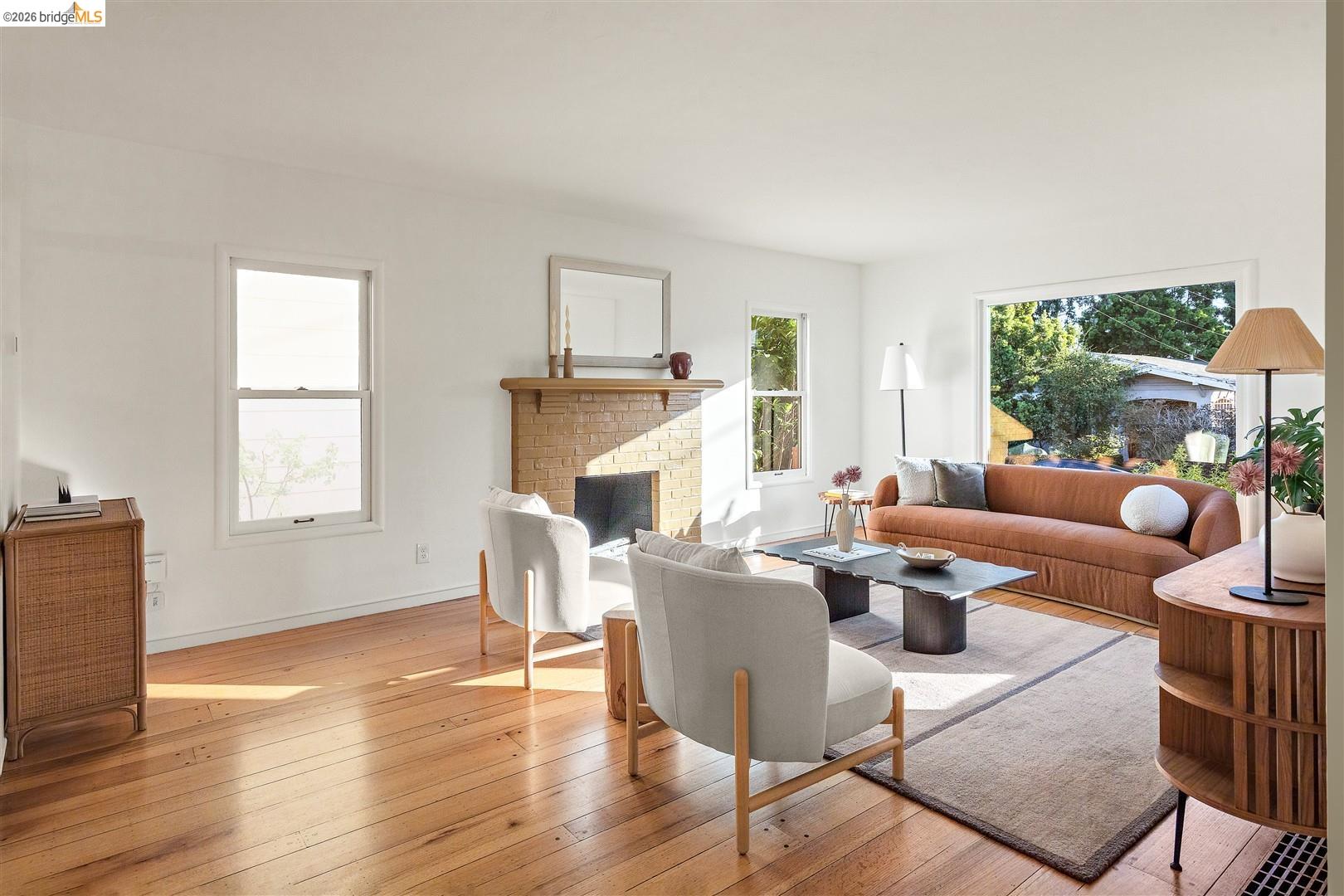3044 Dakota St