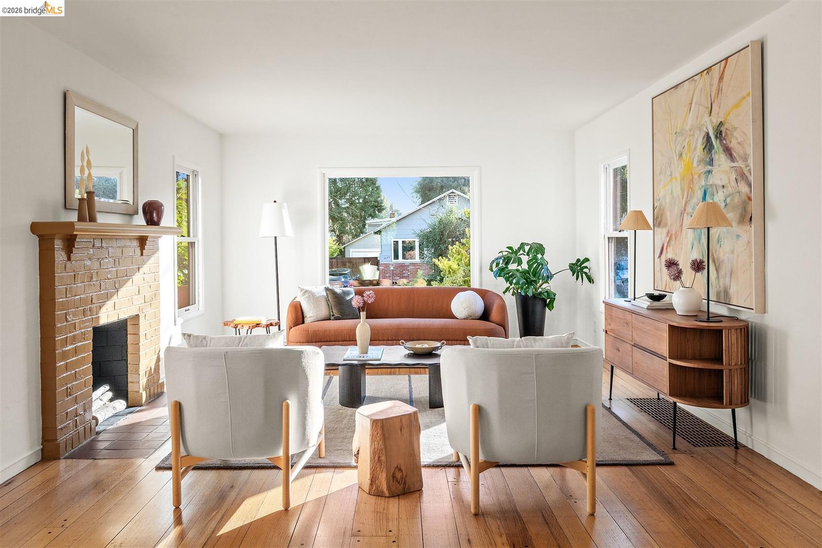 3044 Dakota St
