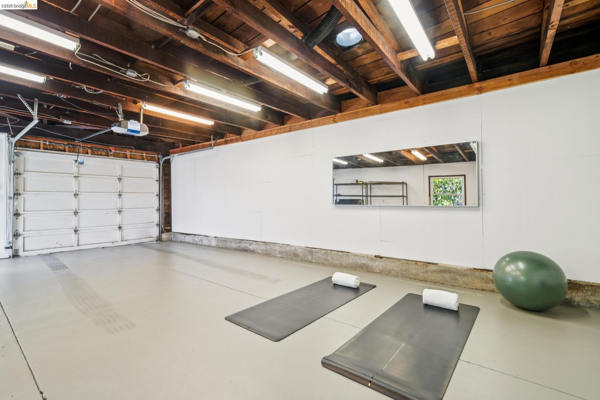 342 Elwood Ave