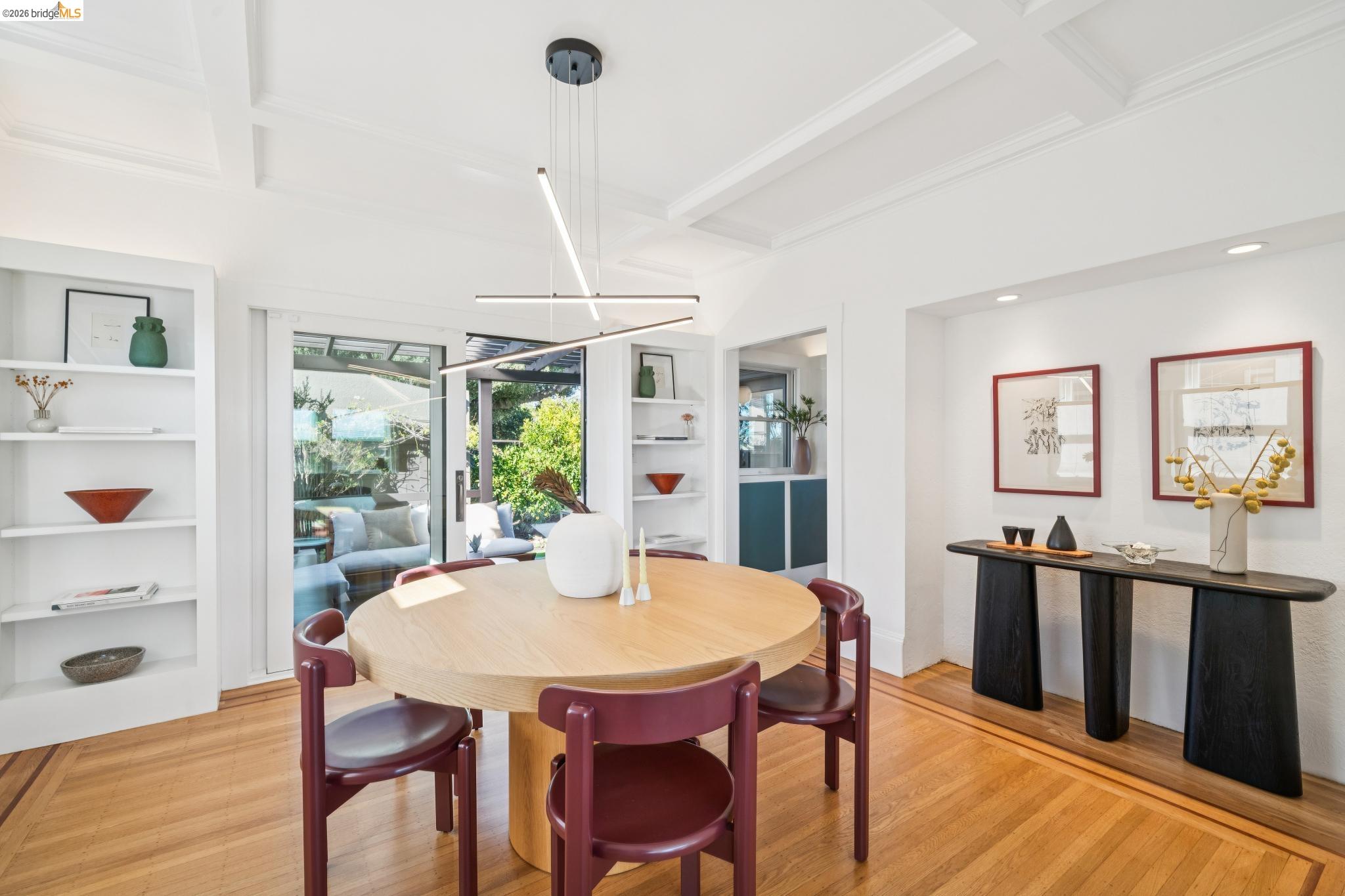 342 Elwood Ave