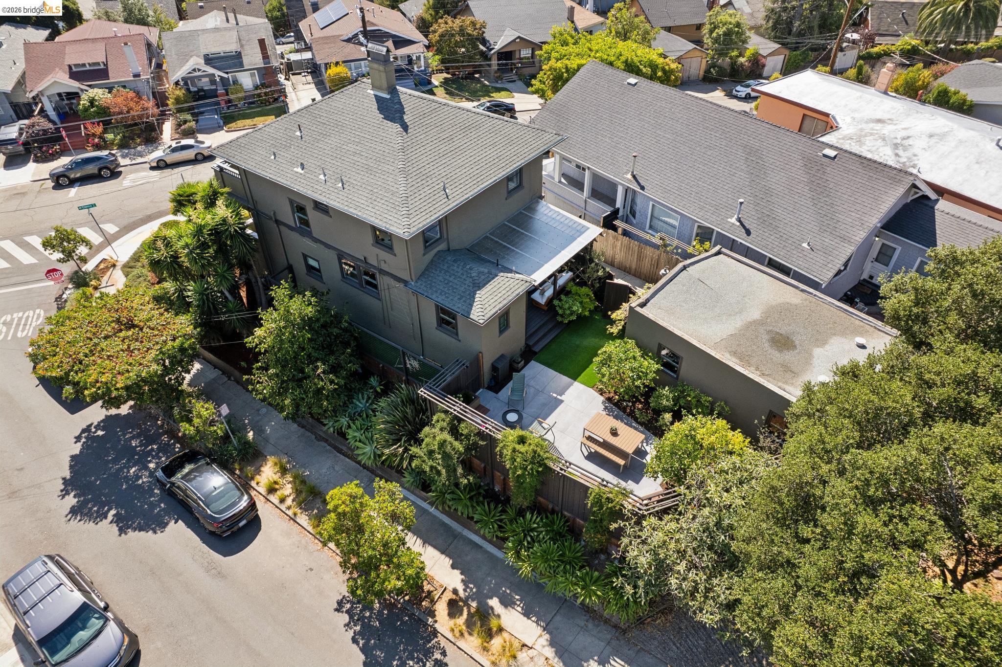 342 Elwood Ave