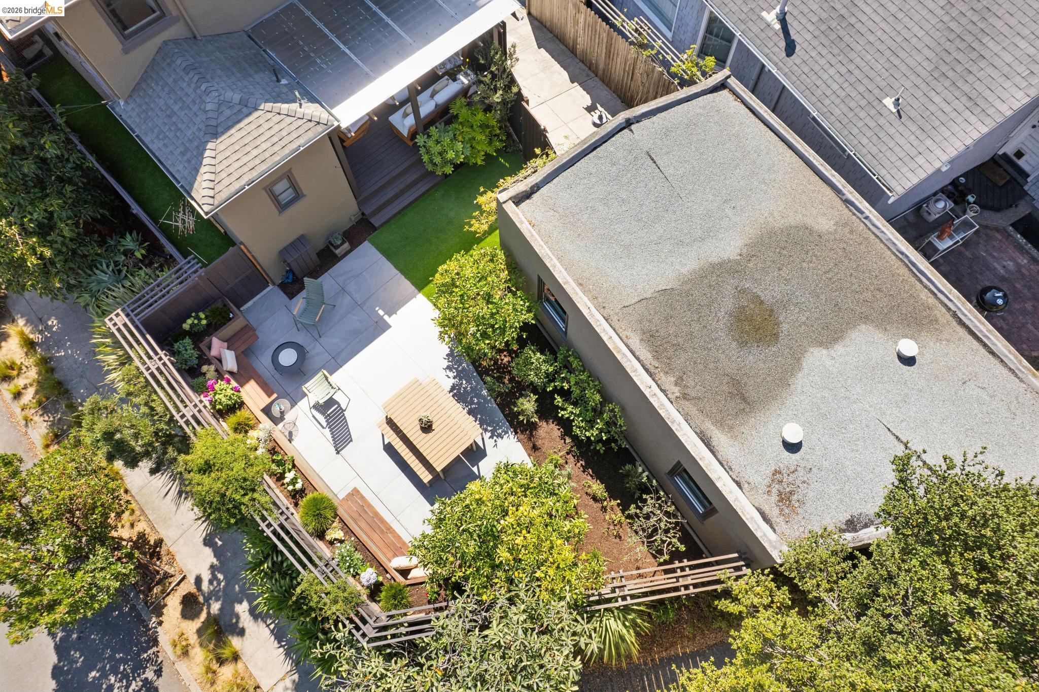 342 Elwood Ave