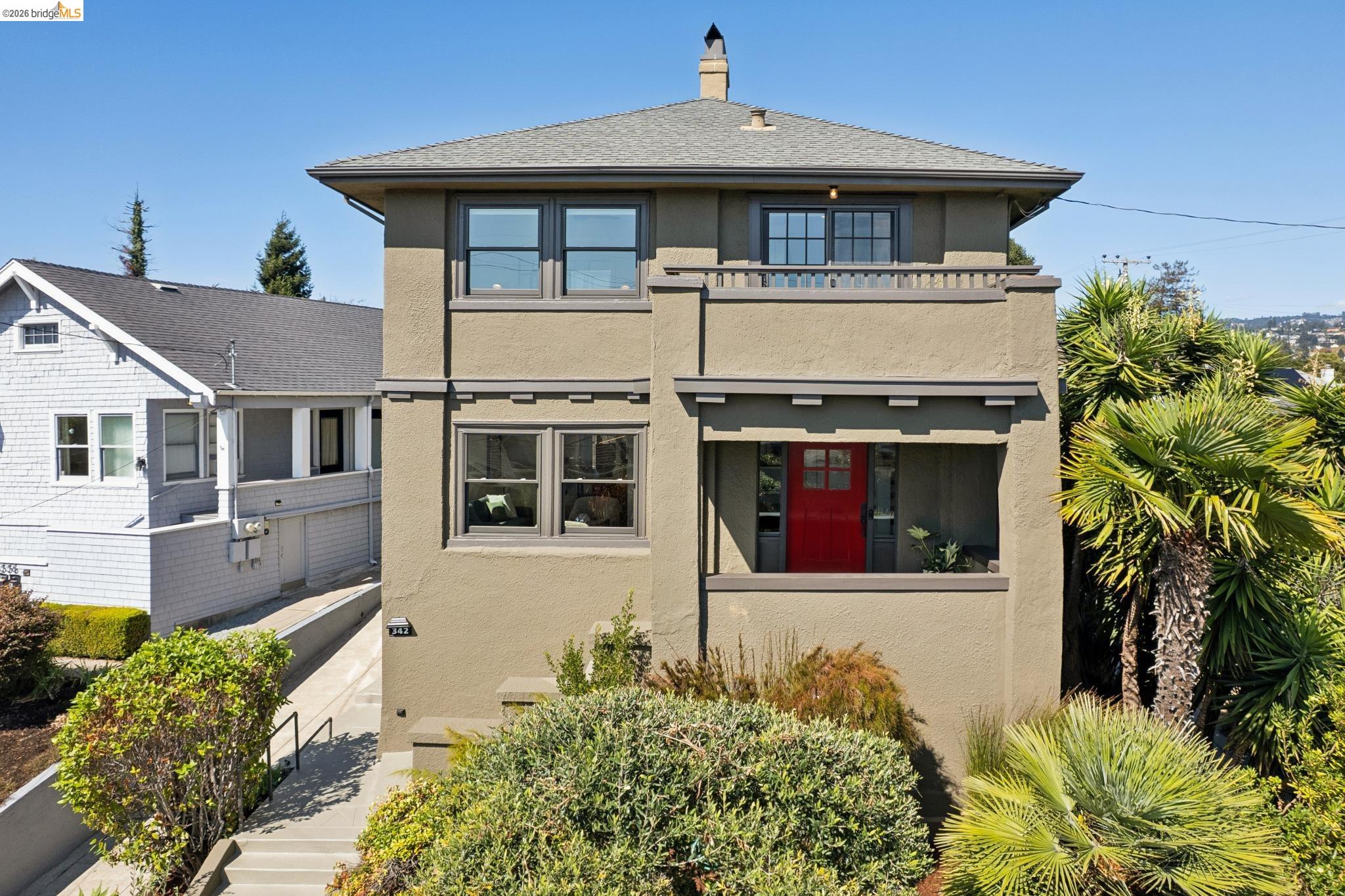 342 Elwood Ave