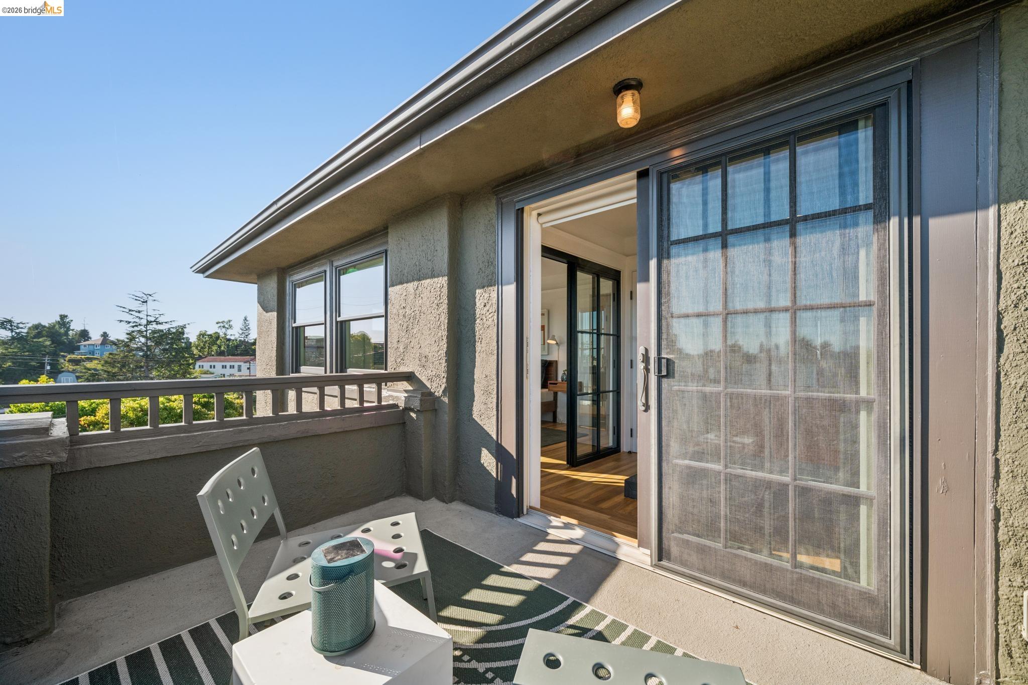 342 Elwood Ave