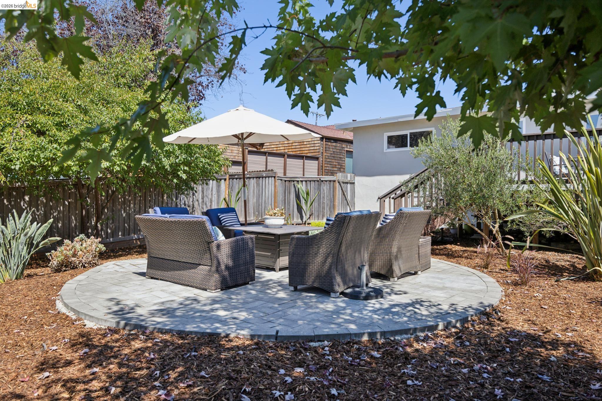 967 Yuba St