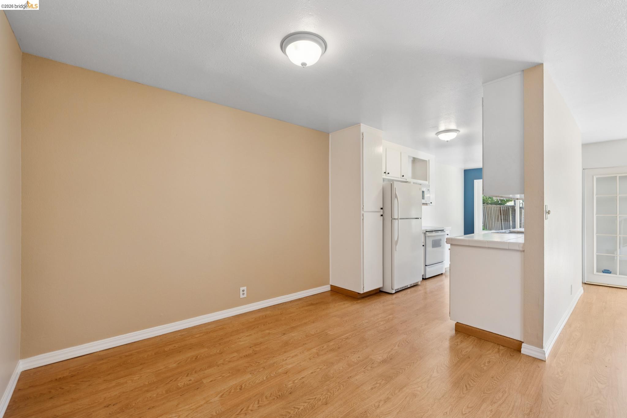 345 Kinross Dr.