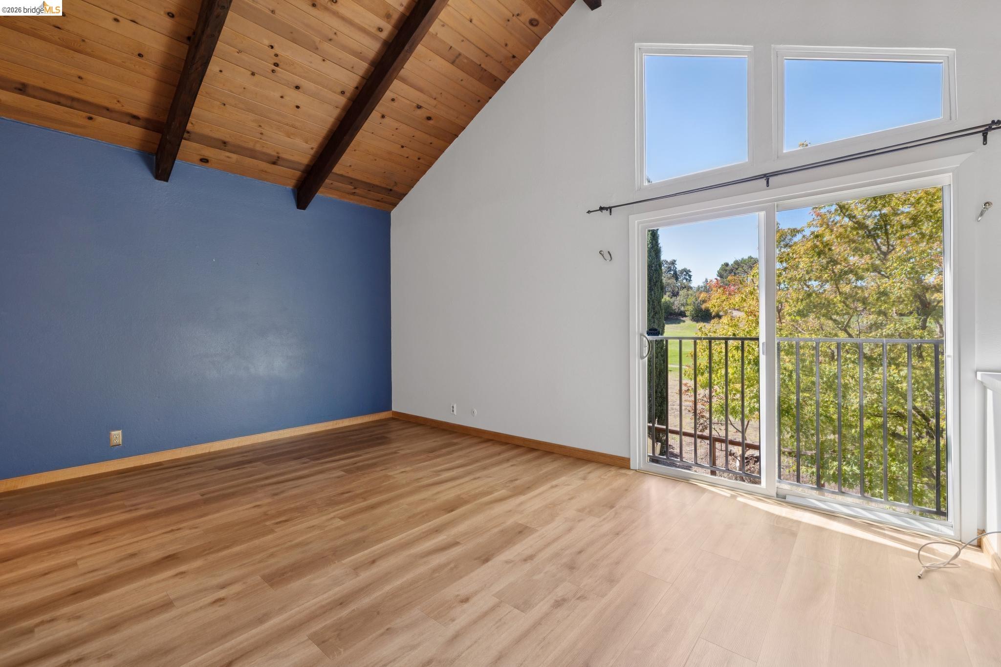 345 Kinross Dr.