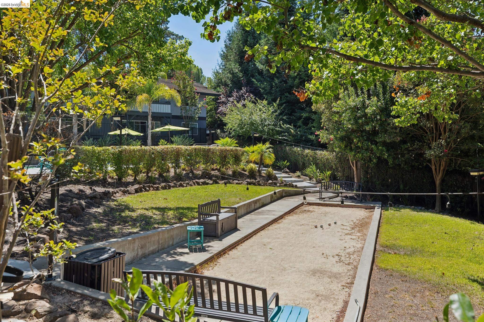 345 Kinross Dr.