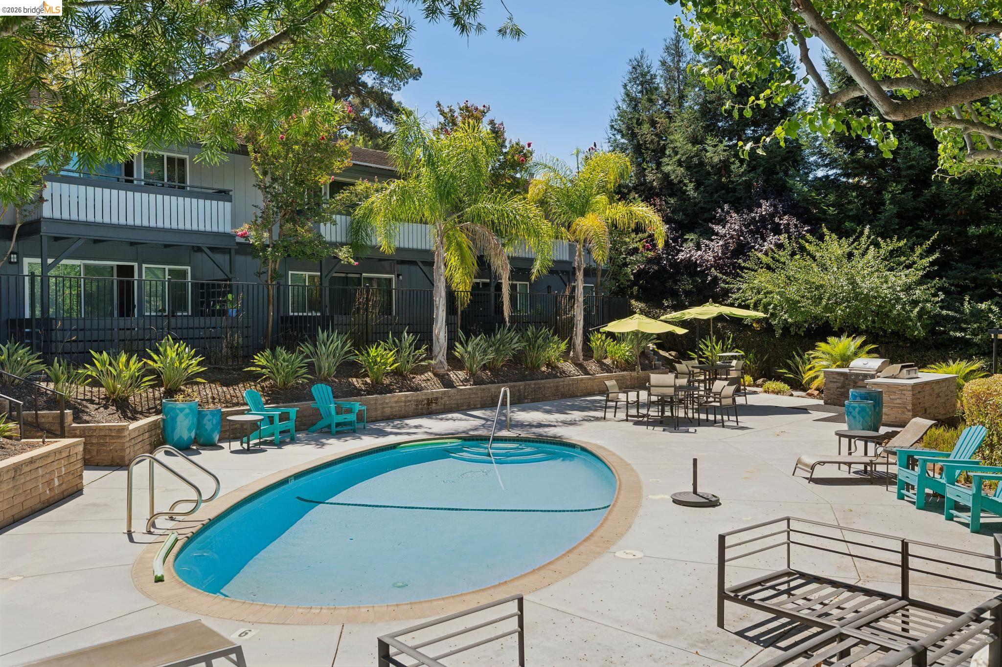 345 Kinross Dr.