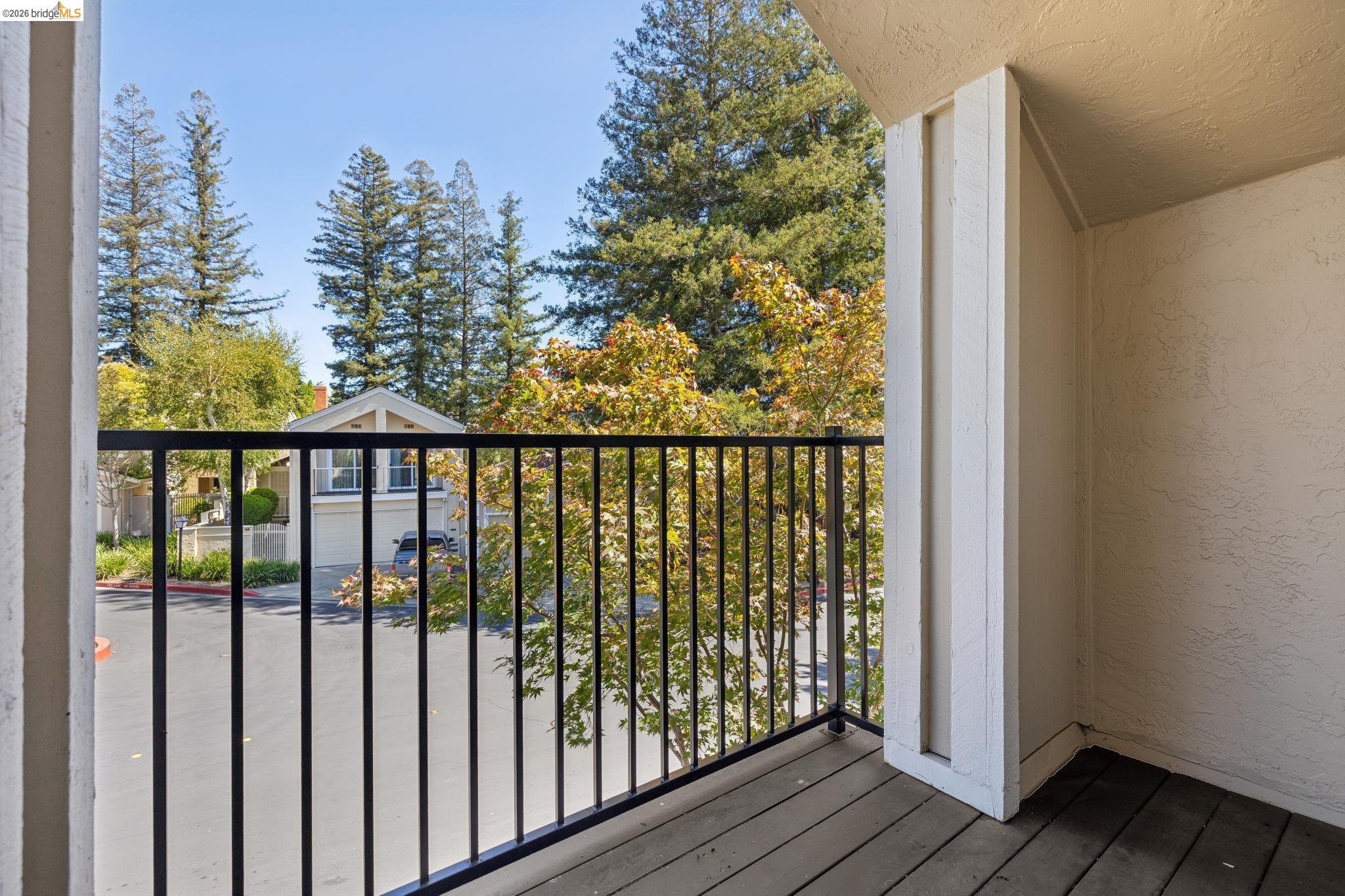 345 Kinross Dr.