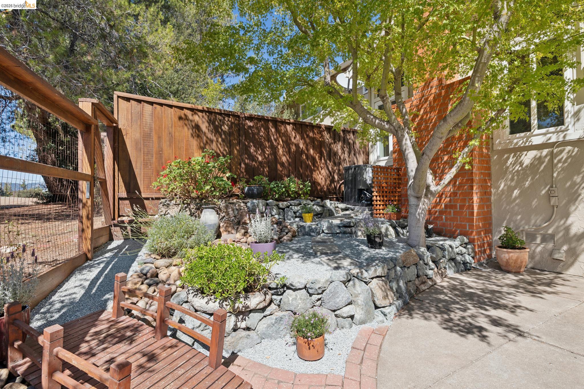 345 Kinross Dr.