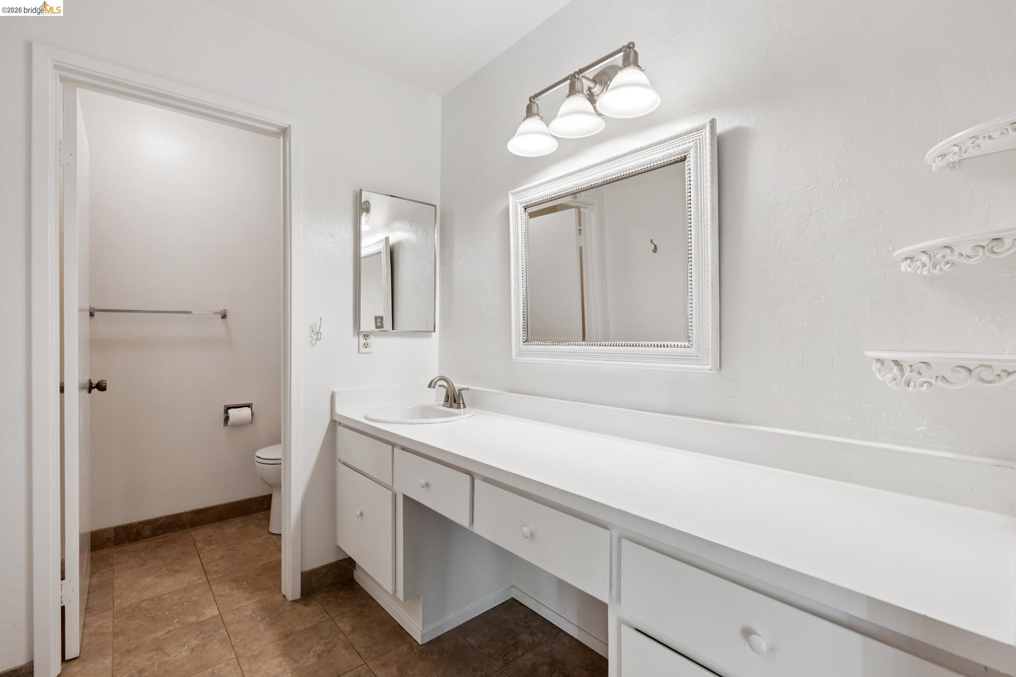 345 Kinross Dr.