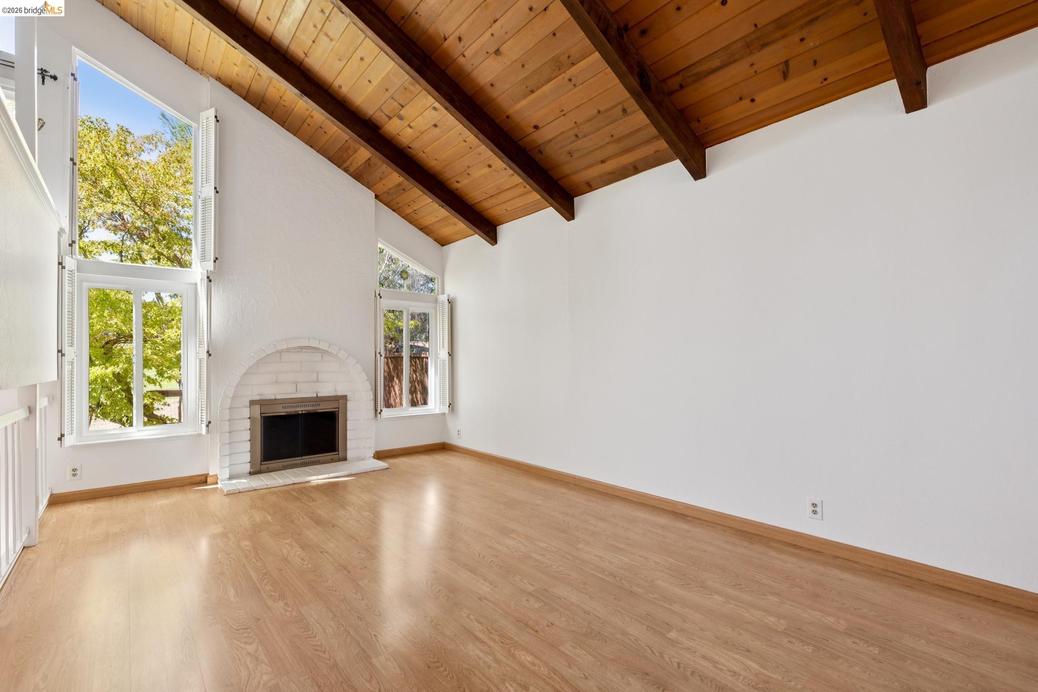 345 Kinross Dr.