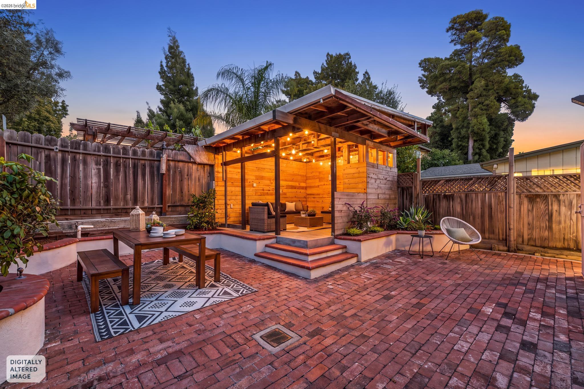 3936 Agua Vista St