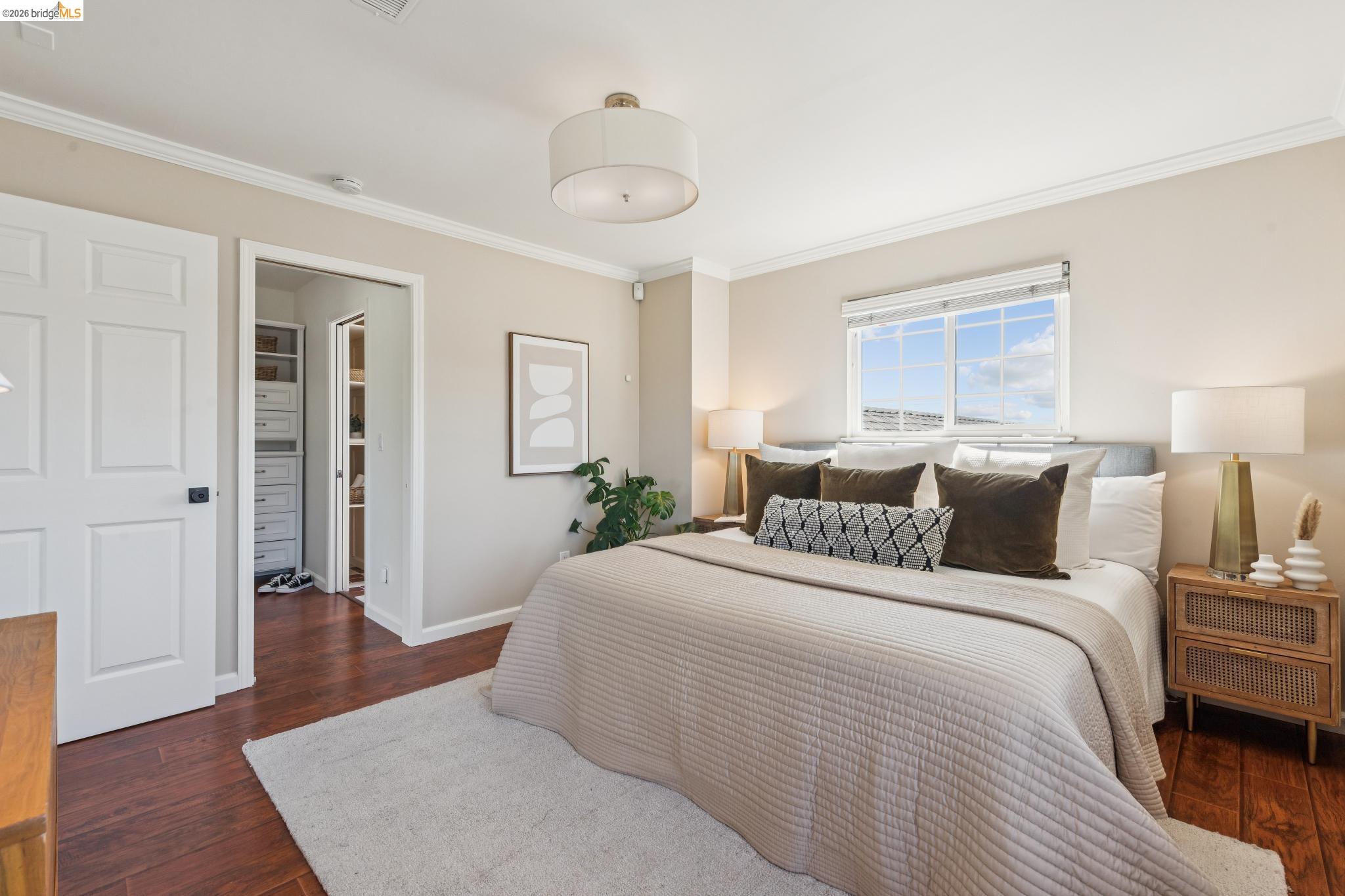 3936 Agua Vista St