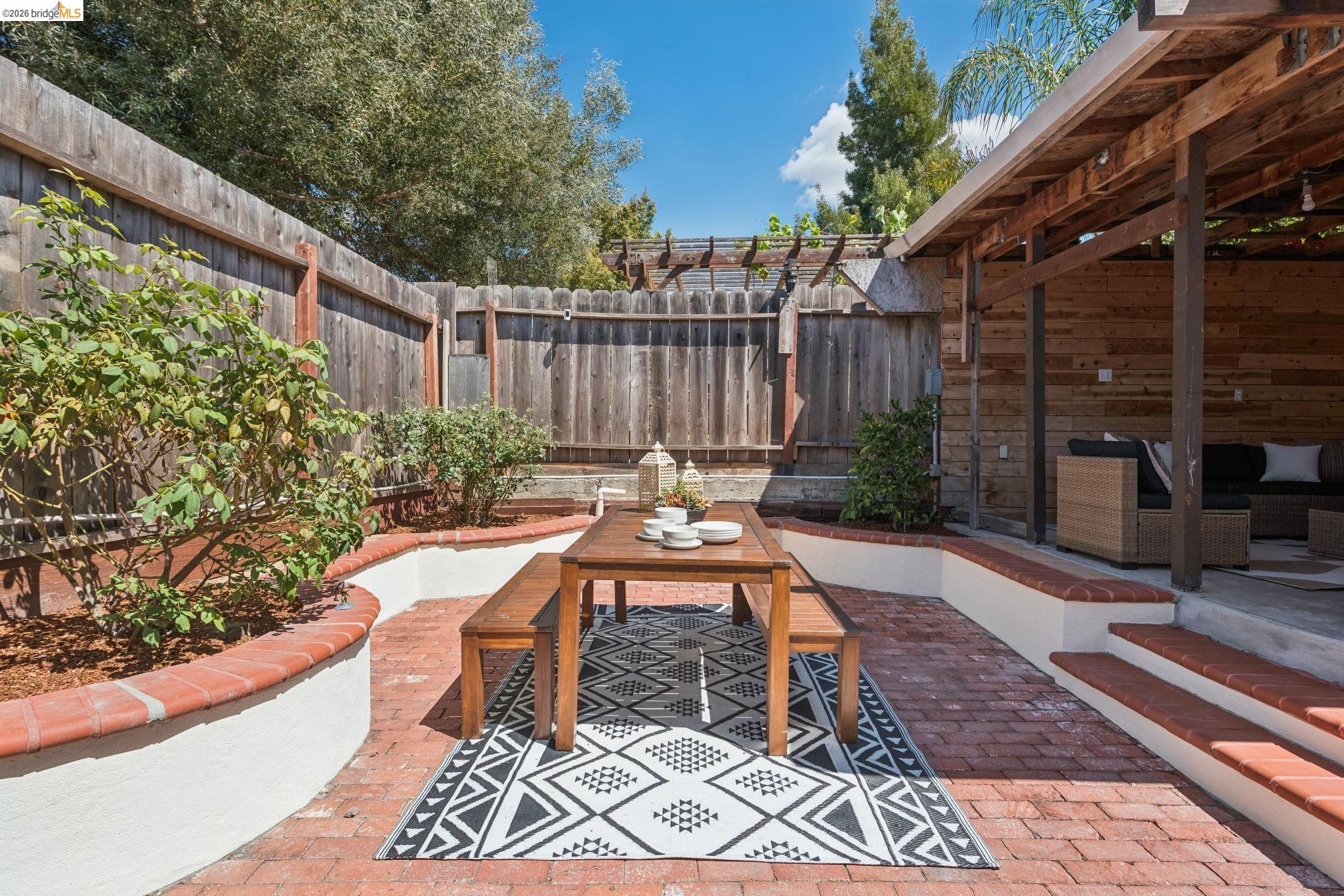 3936 Agua Vista St