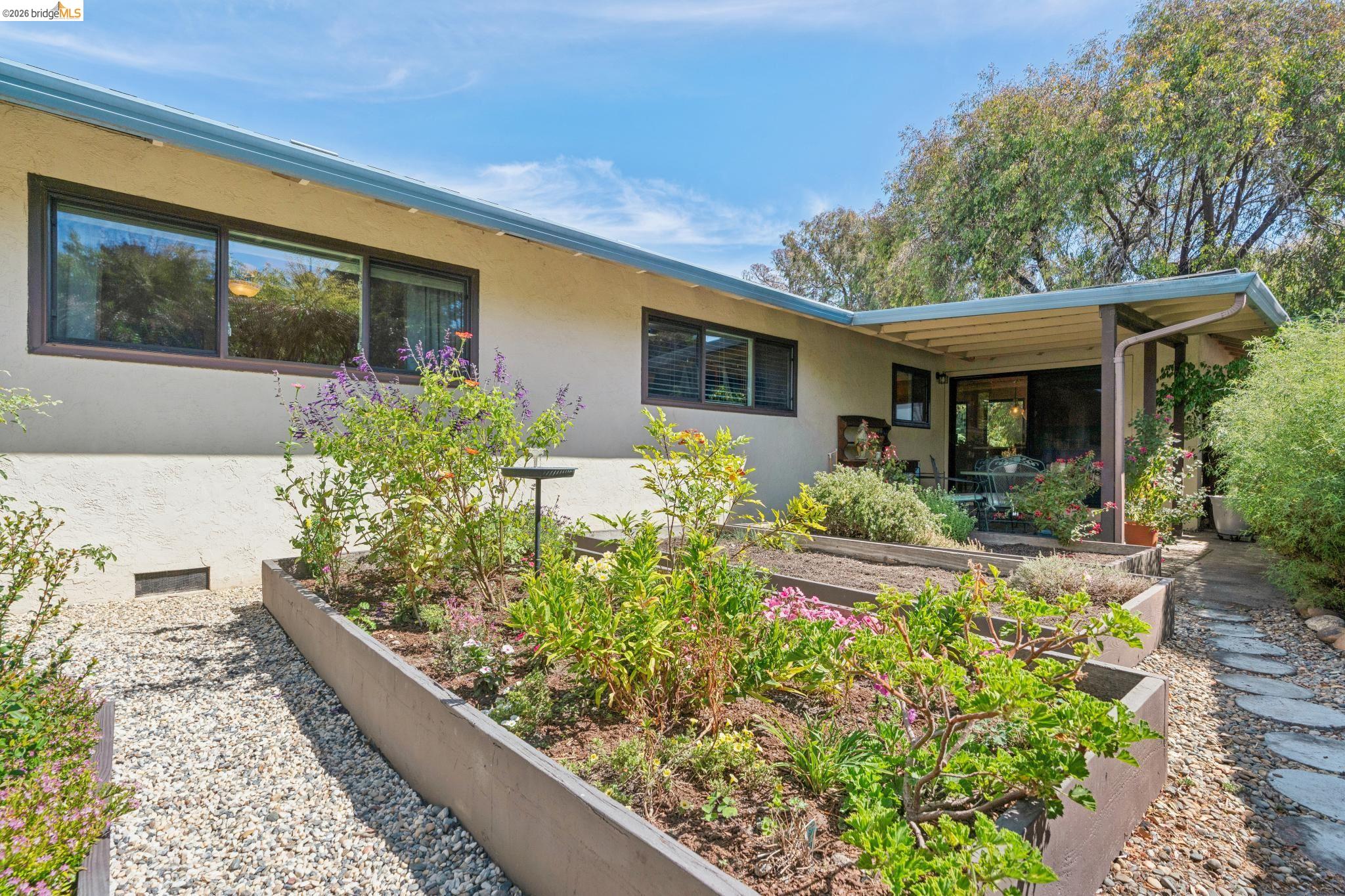 904 View Drive