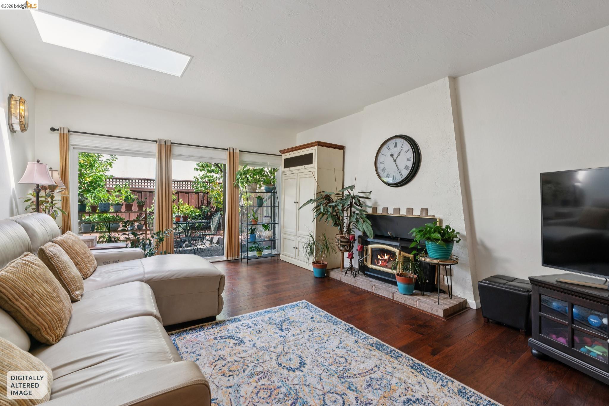 904 View Drive