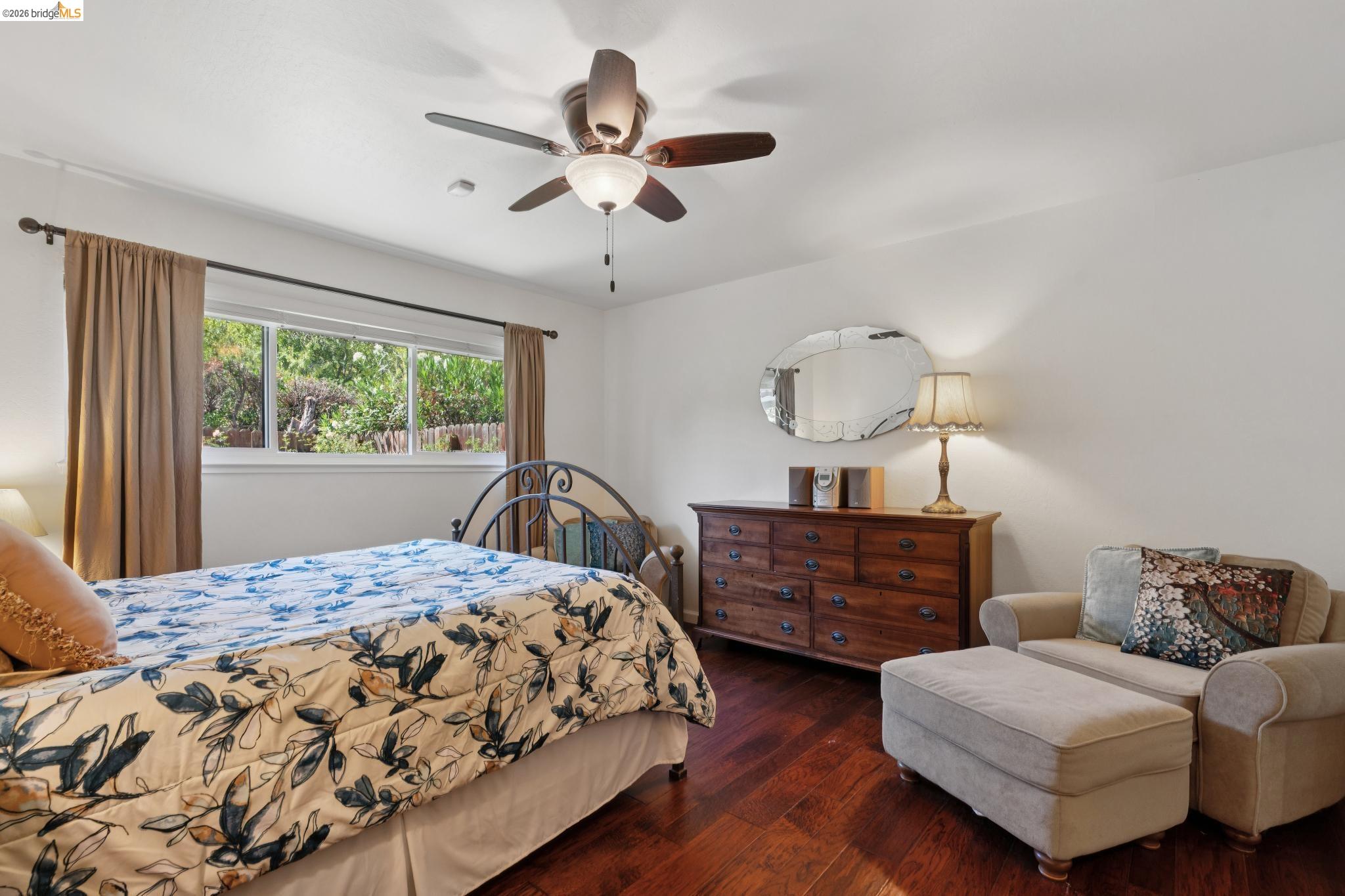 904 View Drive