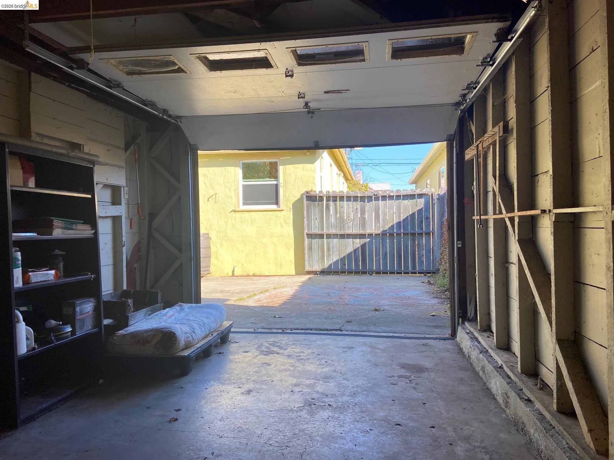 2814 Roosevelt Ave