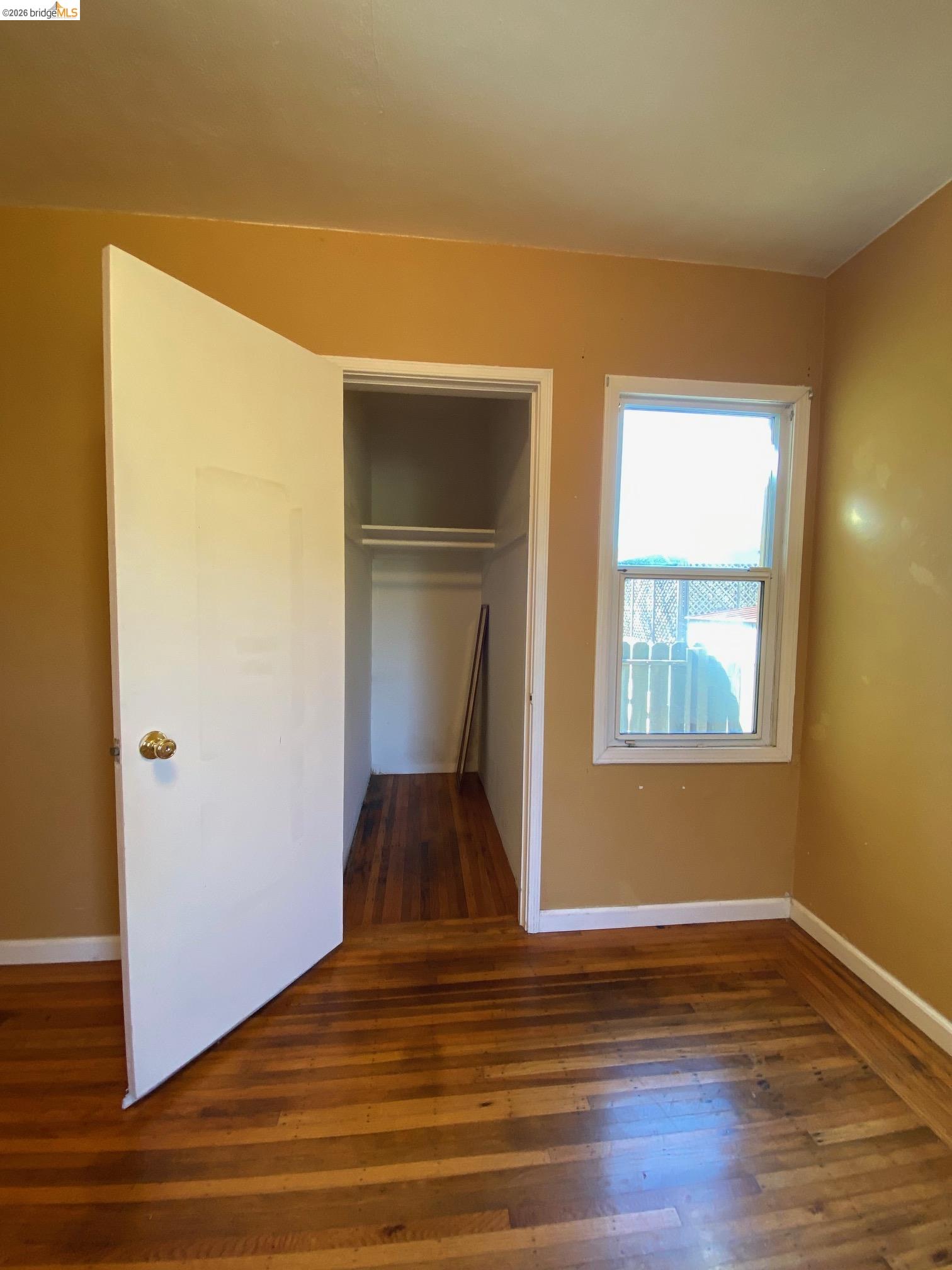 2814 Roosevelt Ave