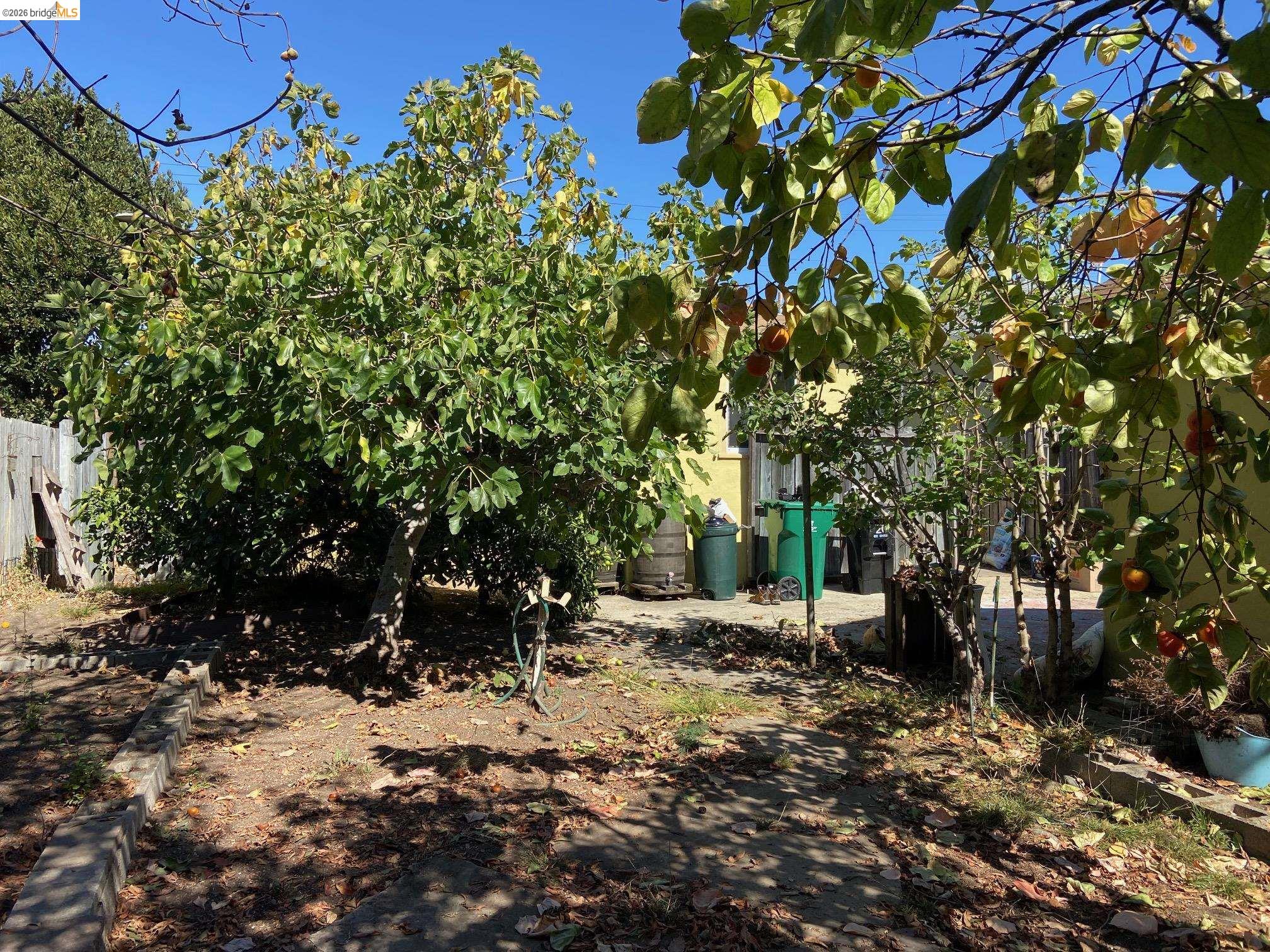 2814 Roosevelt Ave