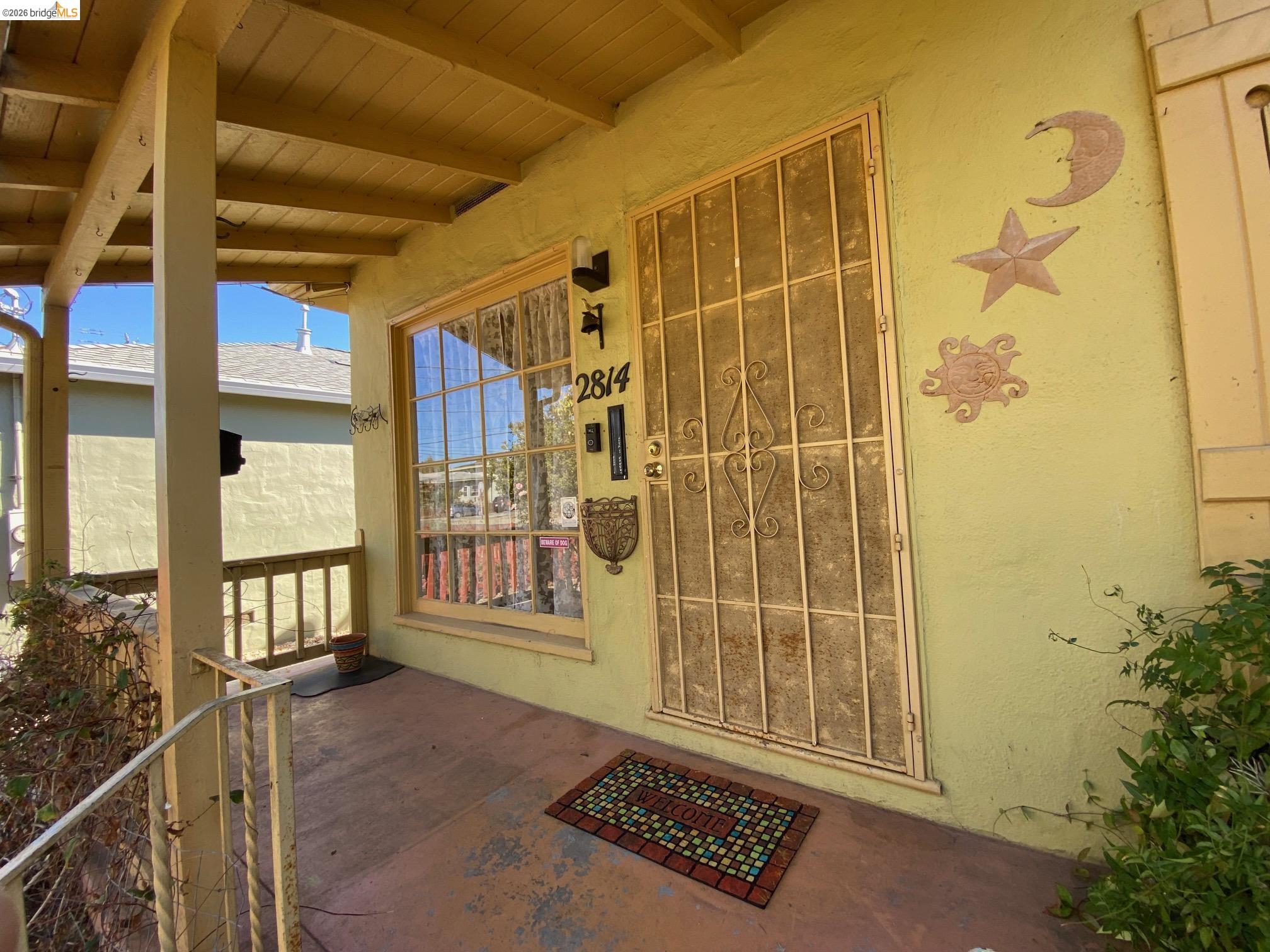 2814 Roosevelt Ave