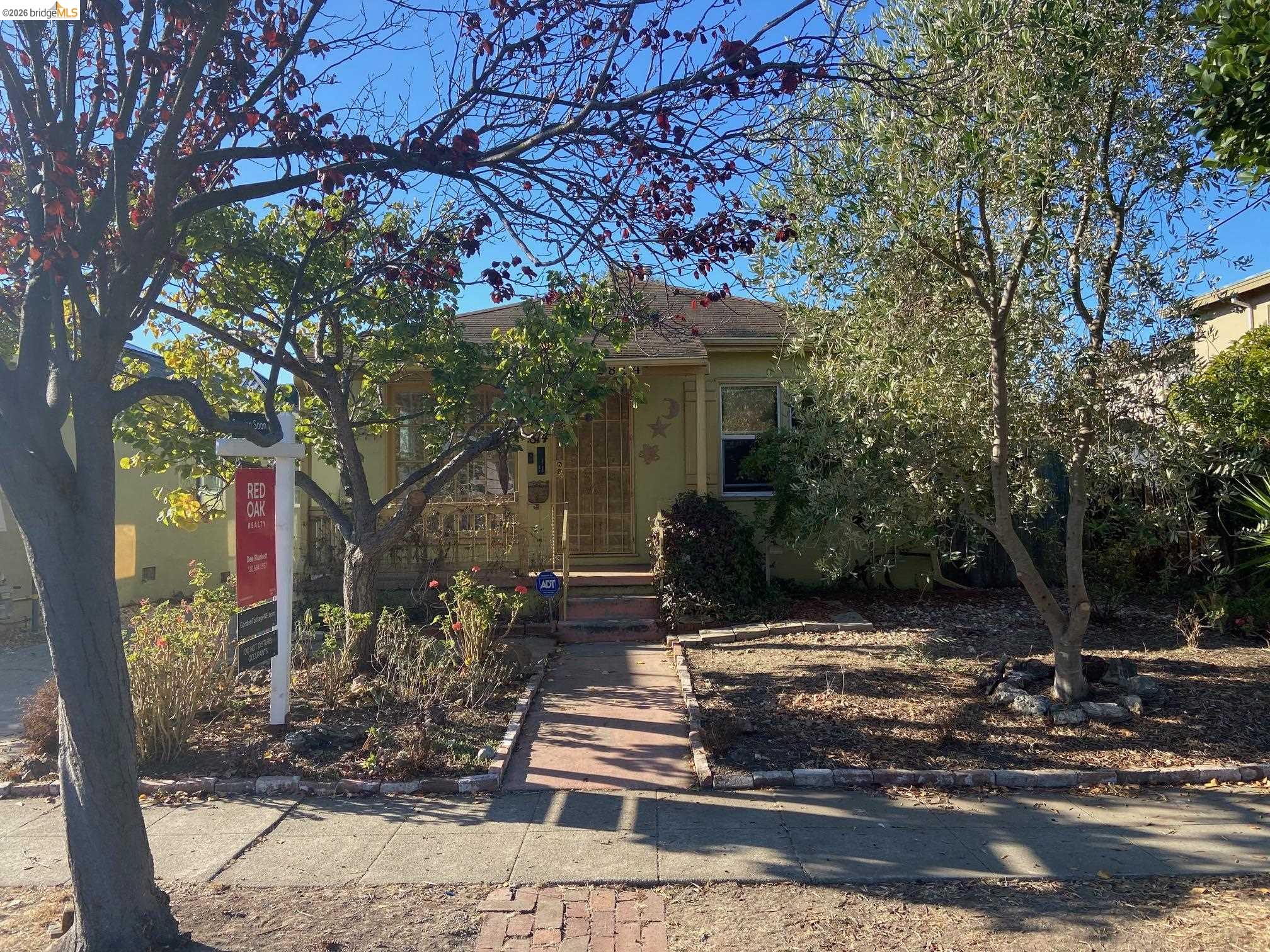 2814 Roosevelt Ave