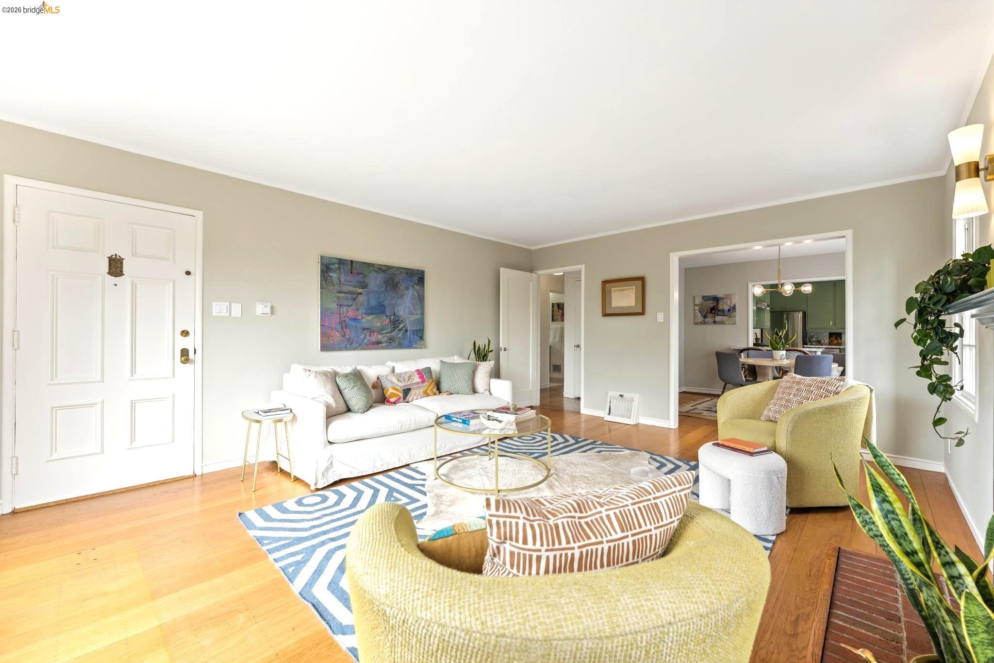 1125 Walnut