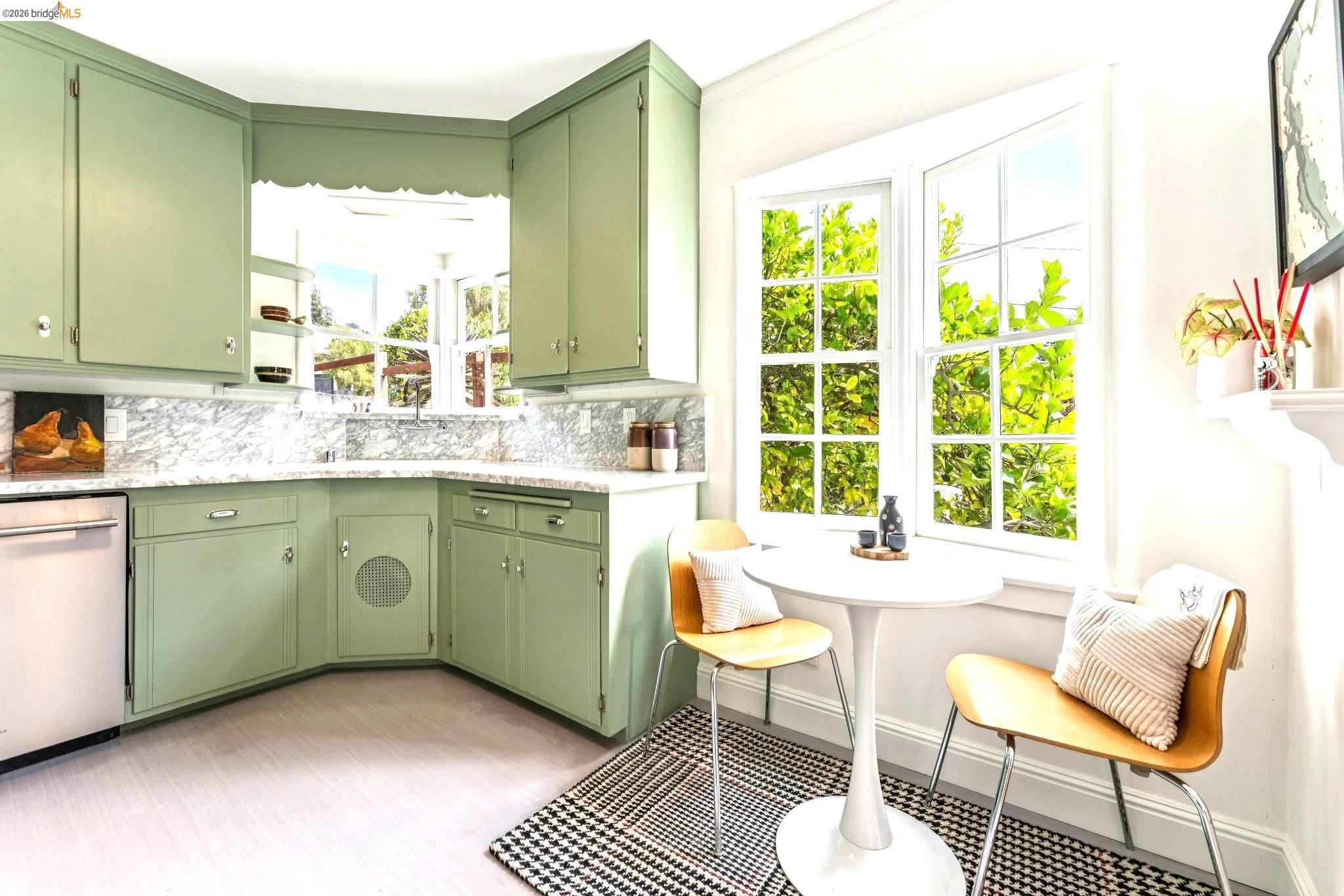 1125 Walnut