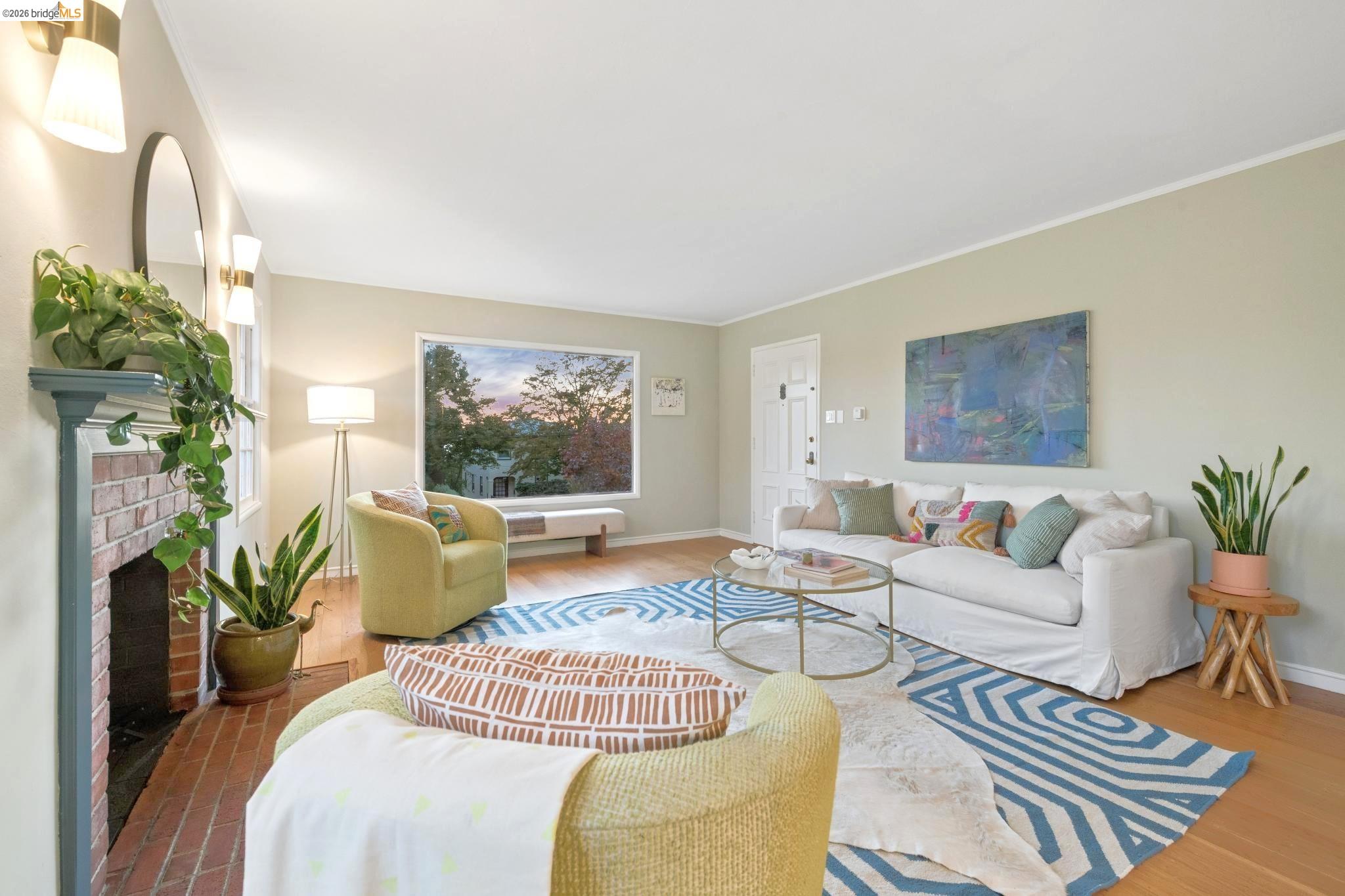 1125 Walnut