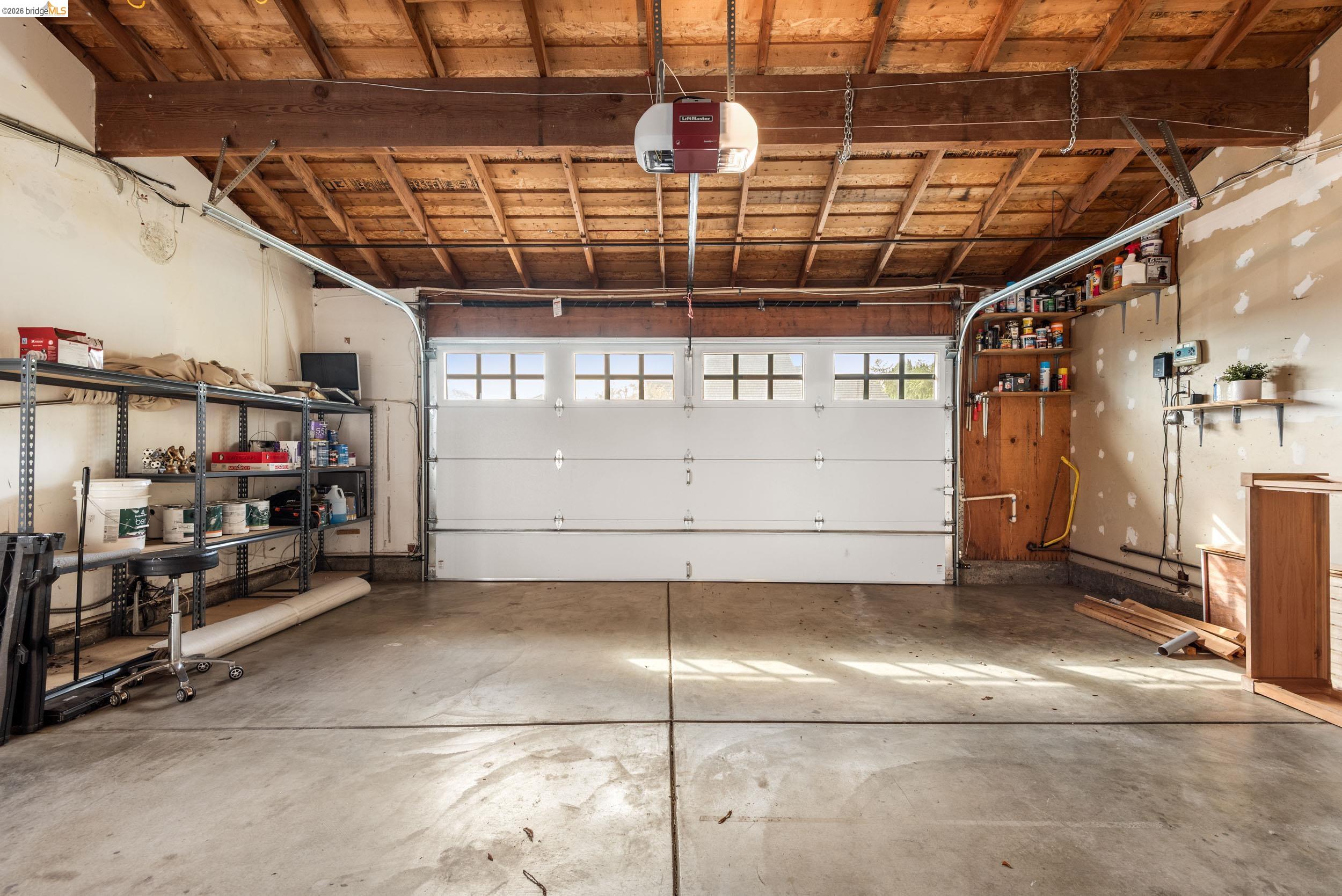 5991 Skyfarm Drive