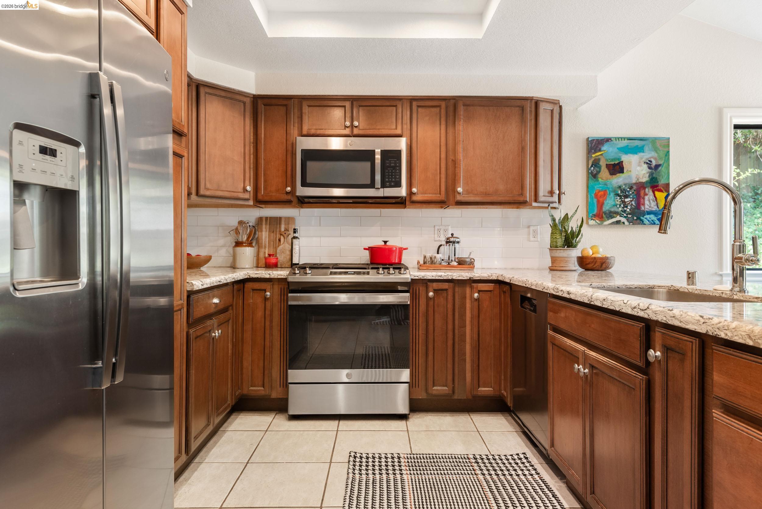 5991 Skyfarm Drive
