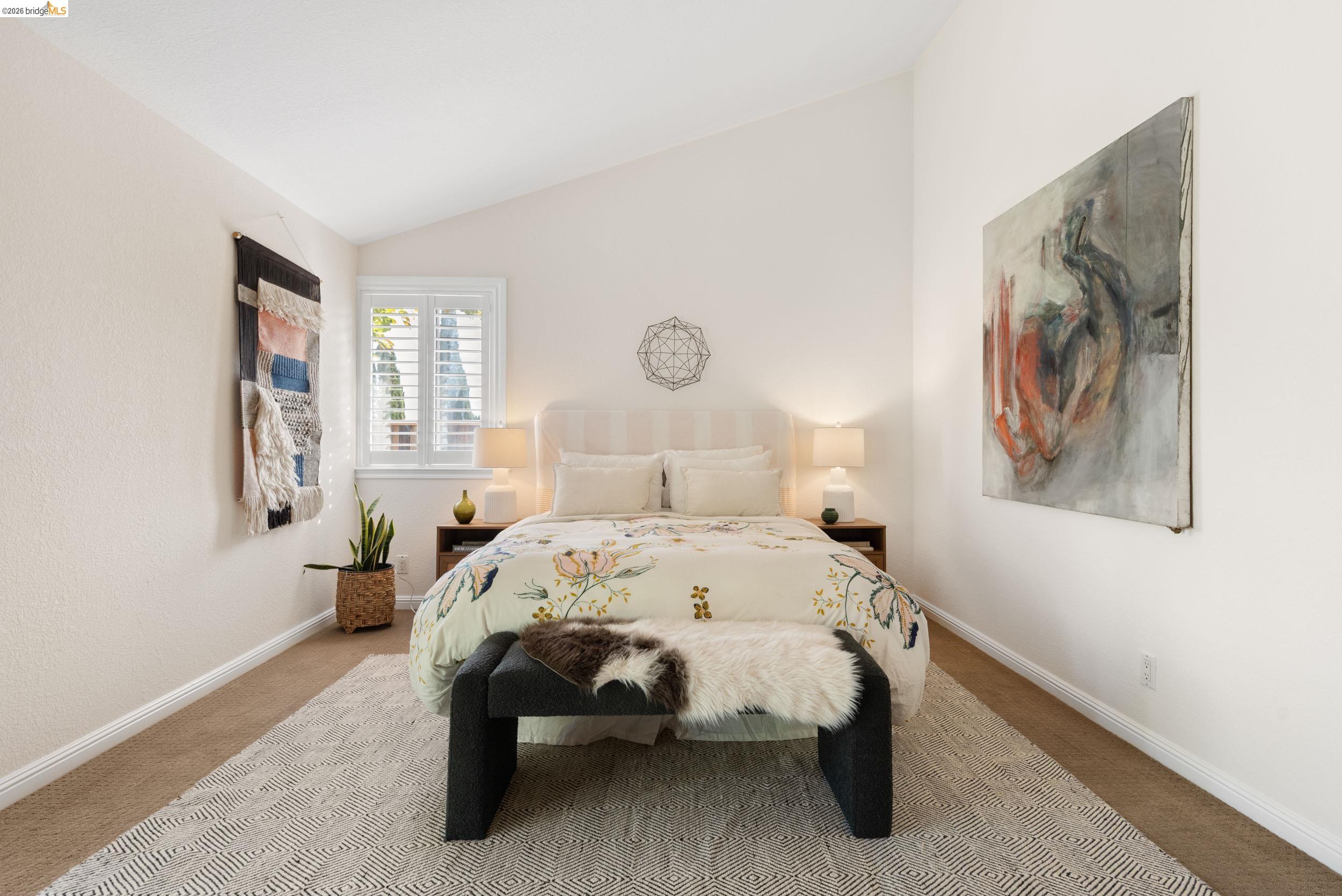 5991 Skyfarm Drive
