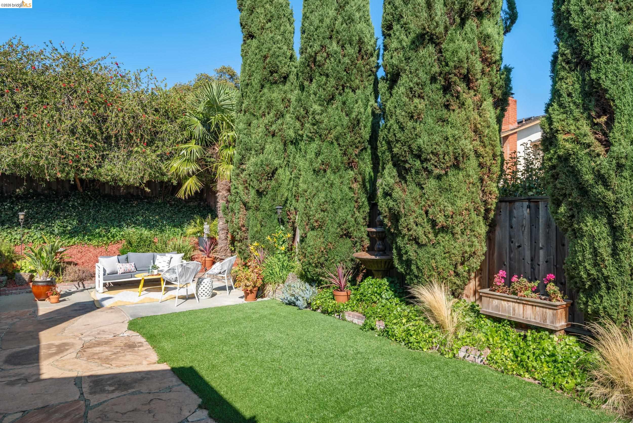 5991 Skyfarm Drive
