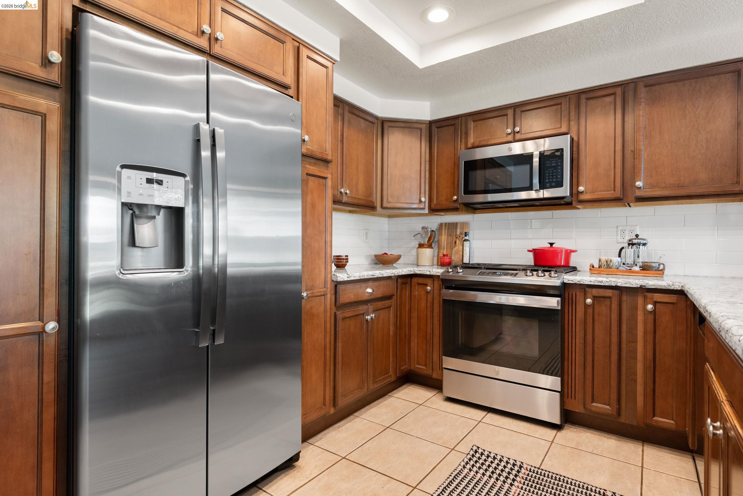 5991 Skyfarm Drive