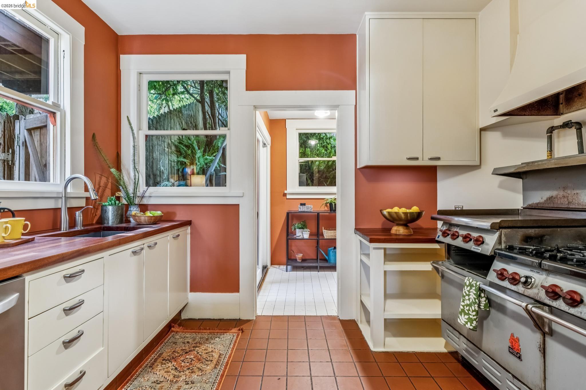 456 Stow Ave