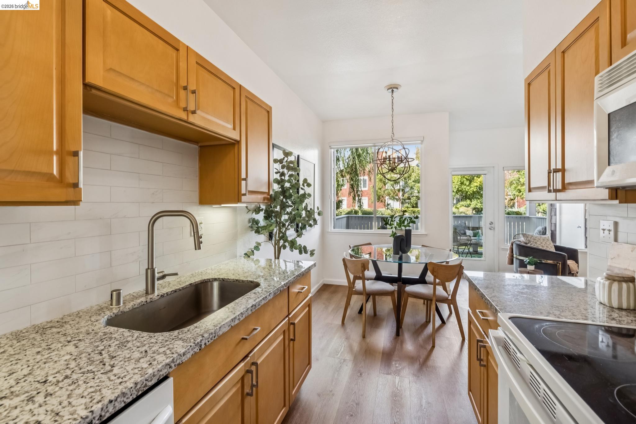 11 Bayside Ct