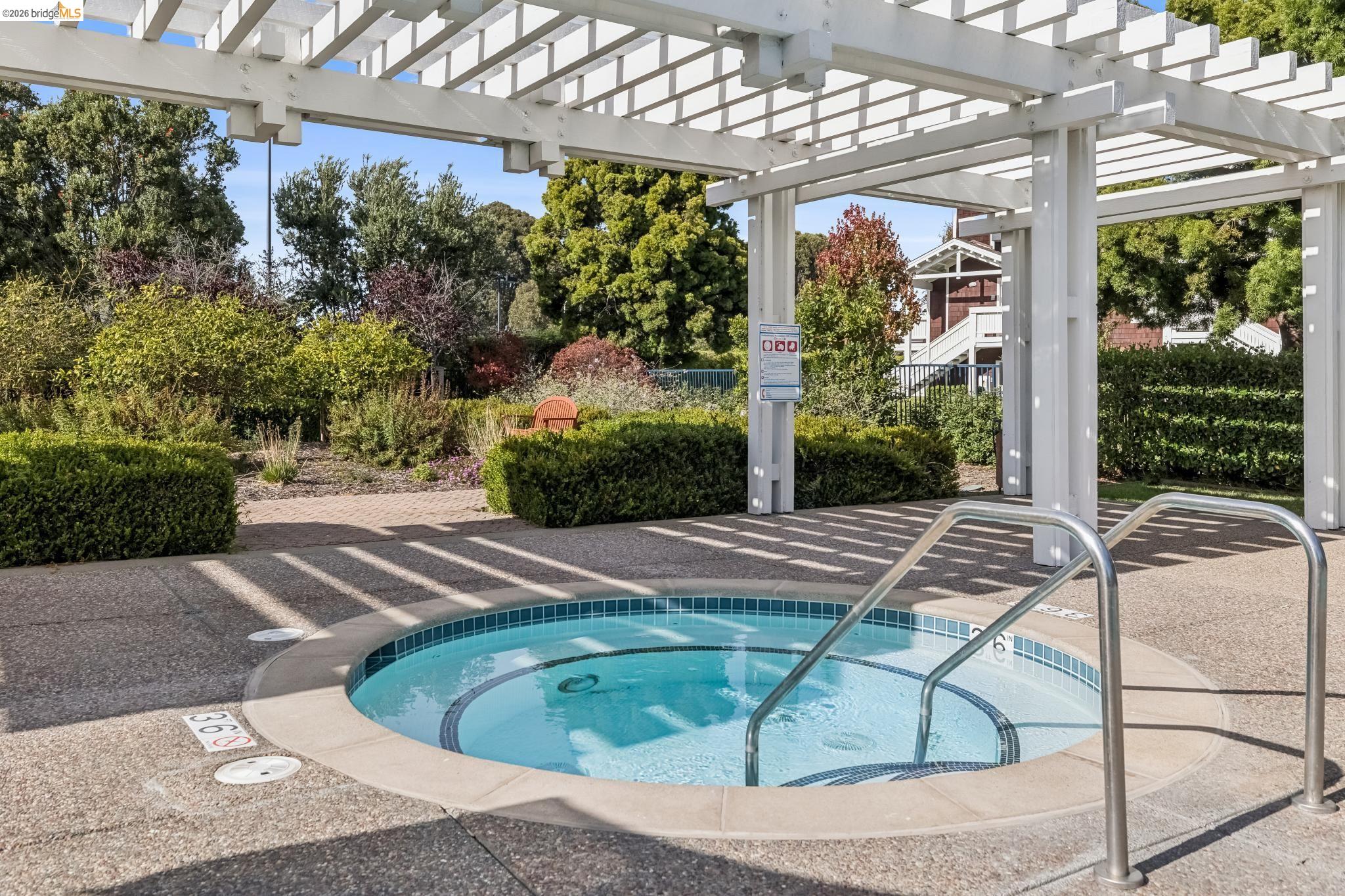 11 Bayside Ct
