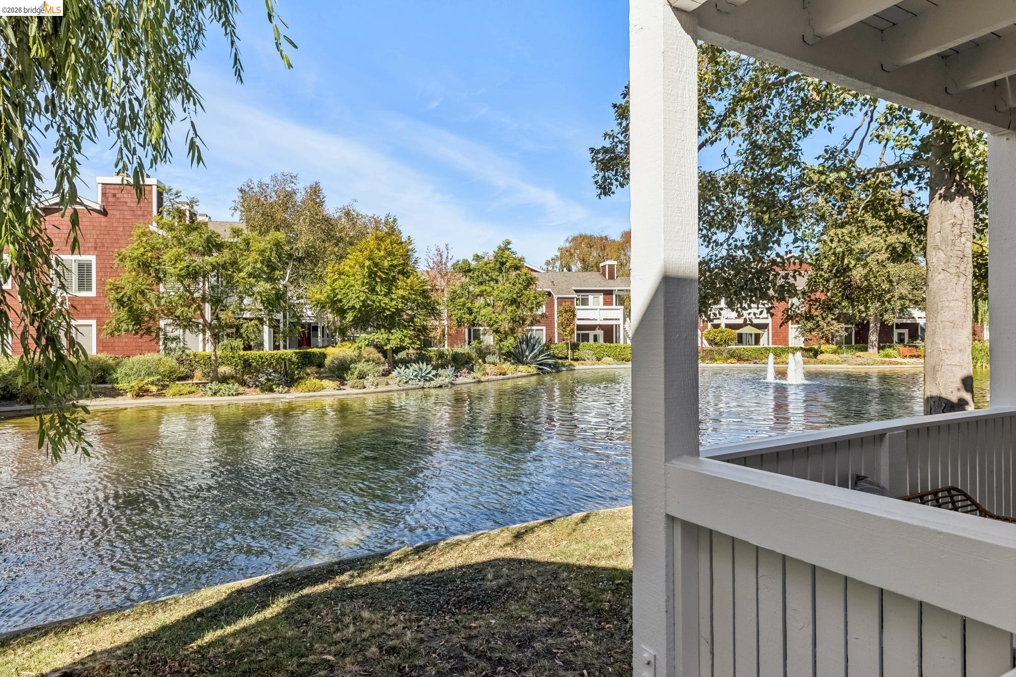 11 Bayside Ct