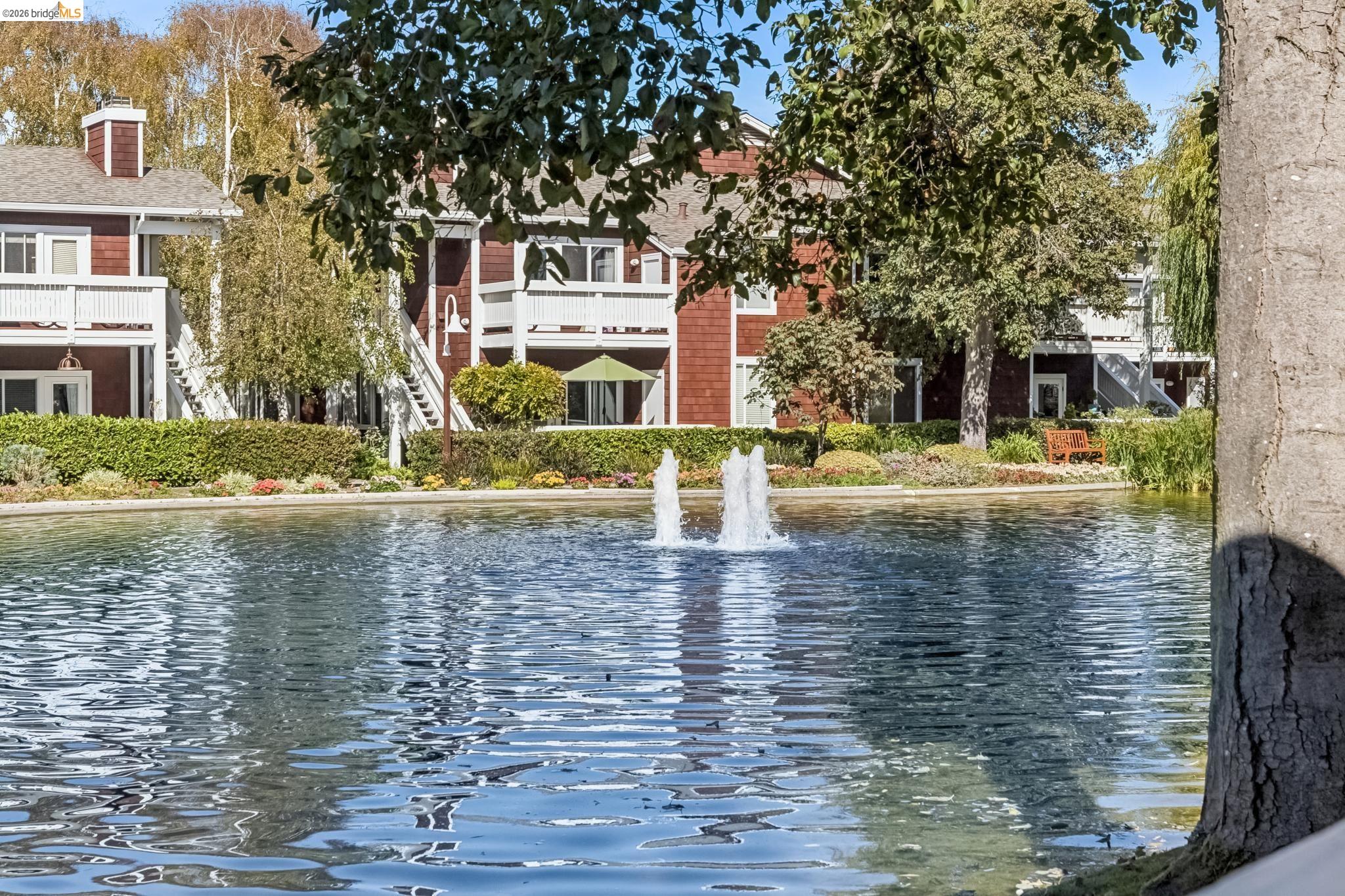 11 Bayside Ct