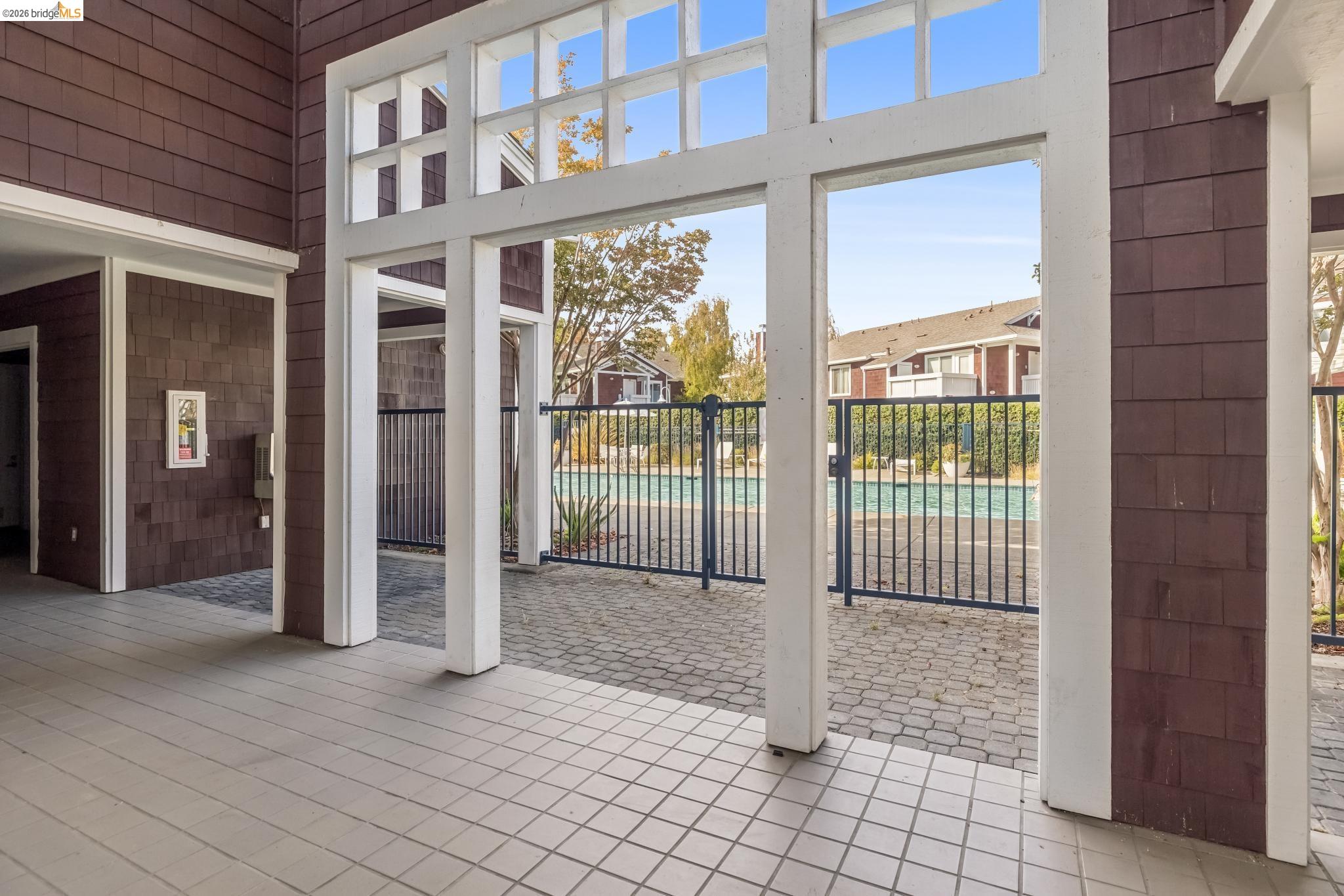 11 Bayside Ct
