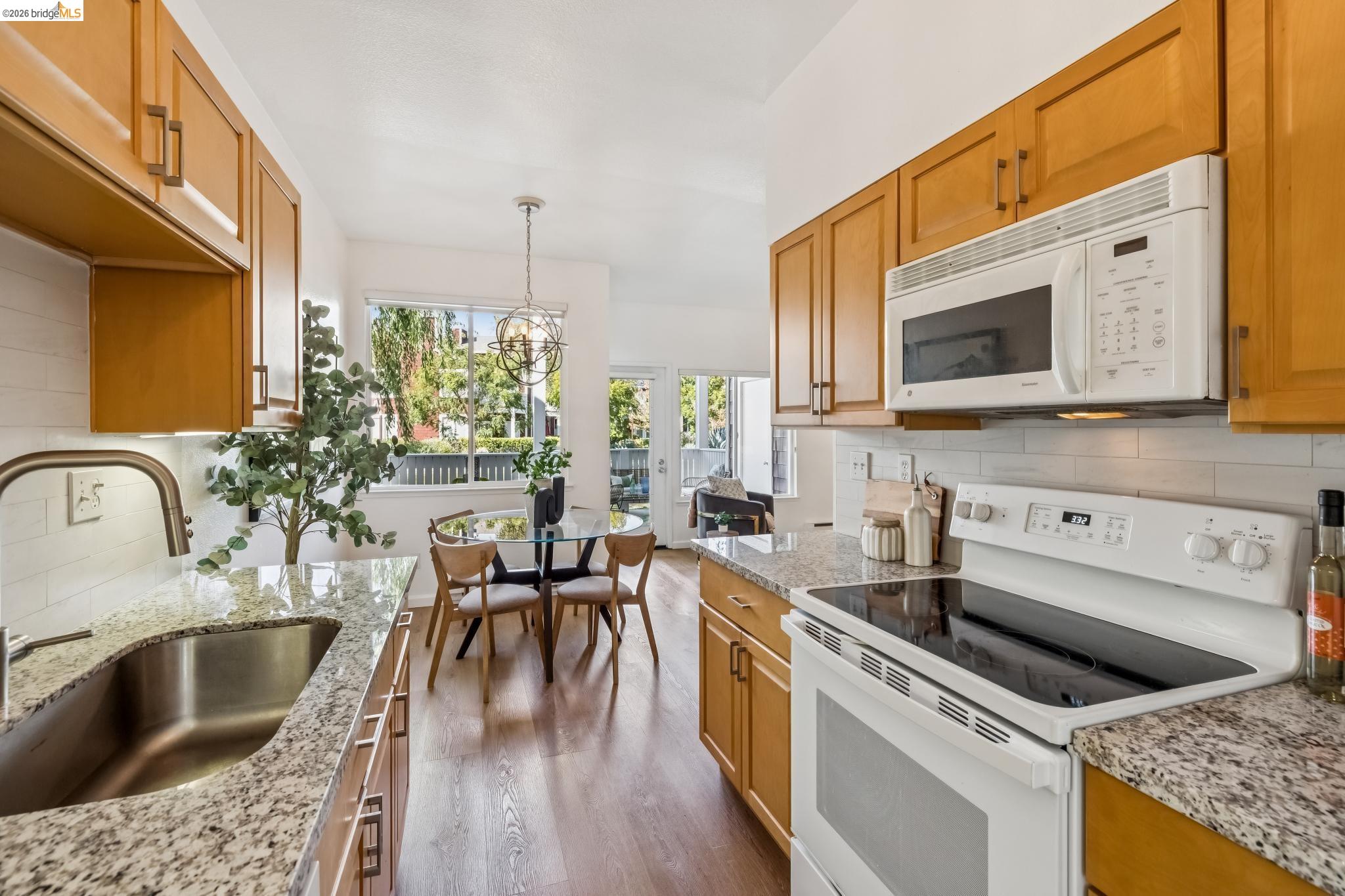 11 Bayside Ct