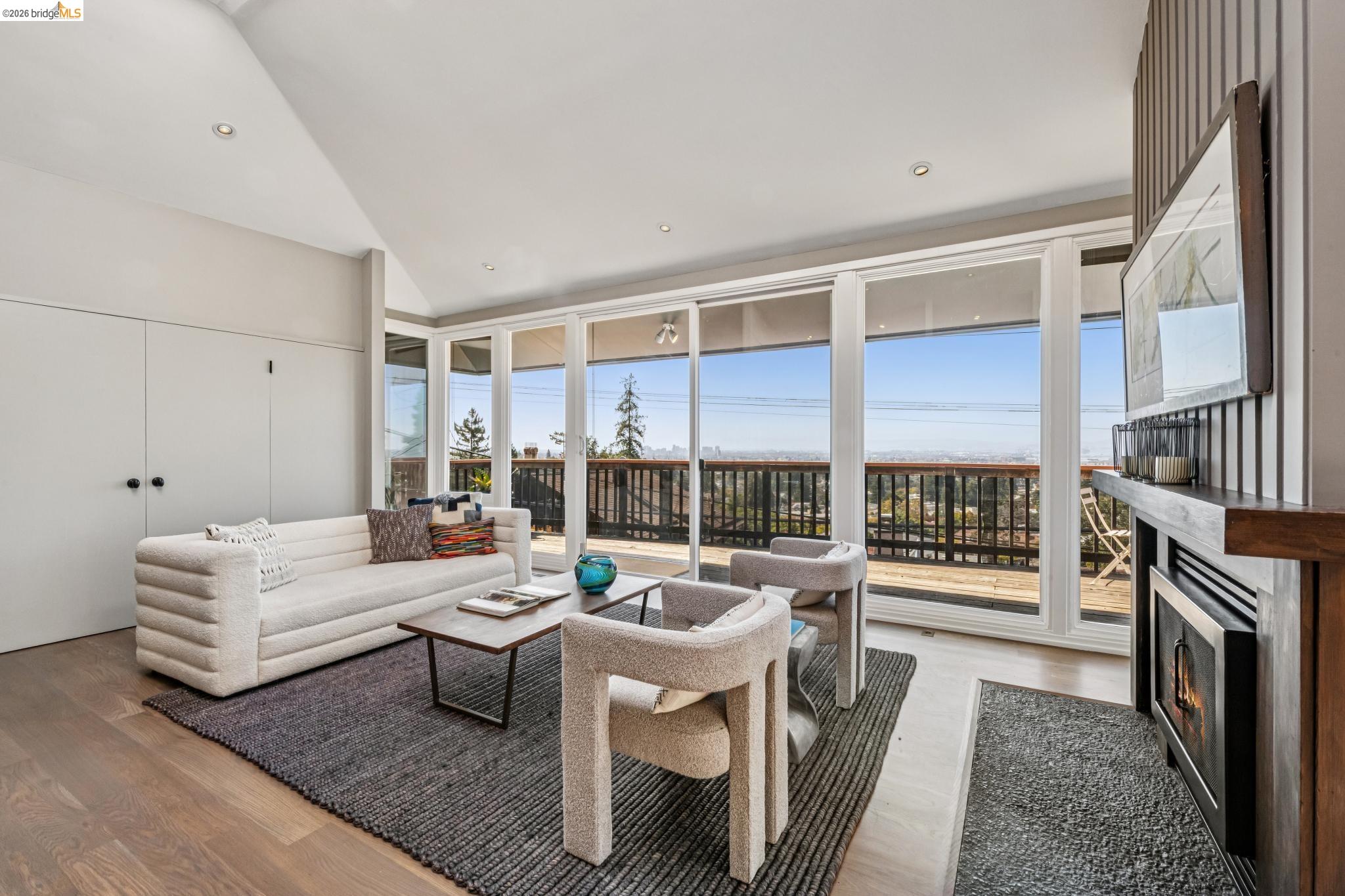 65 Panoramic Way