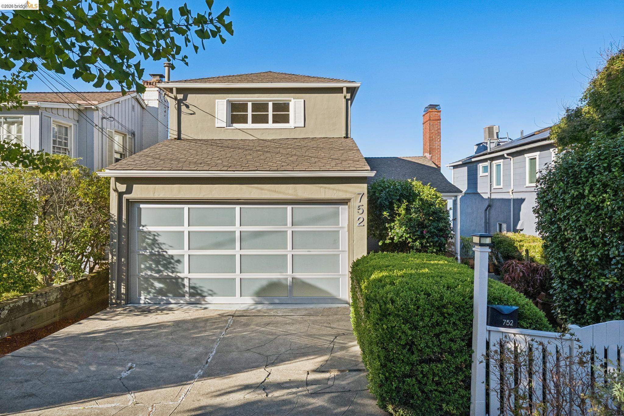 752 Grizzly Peak Blvd