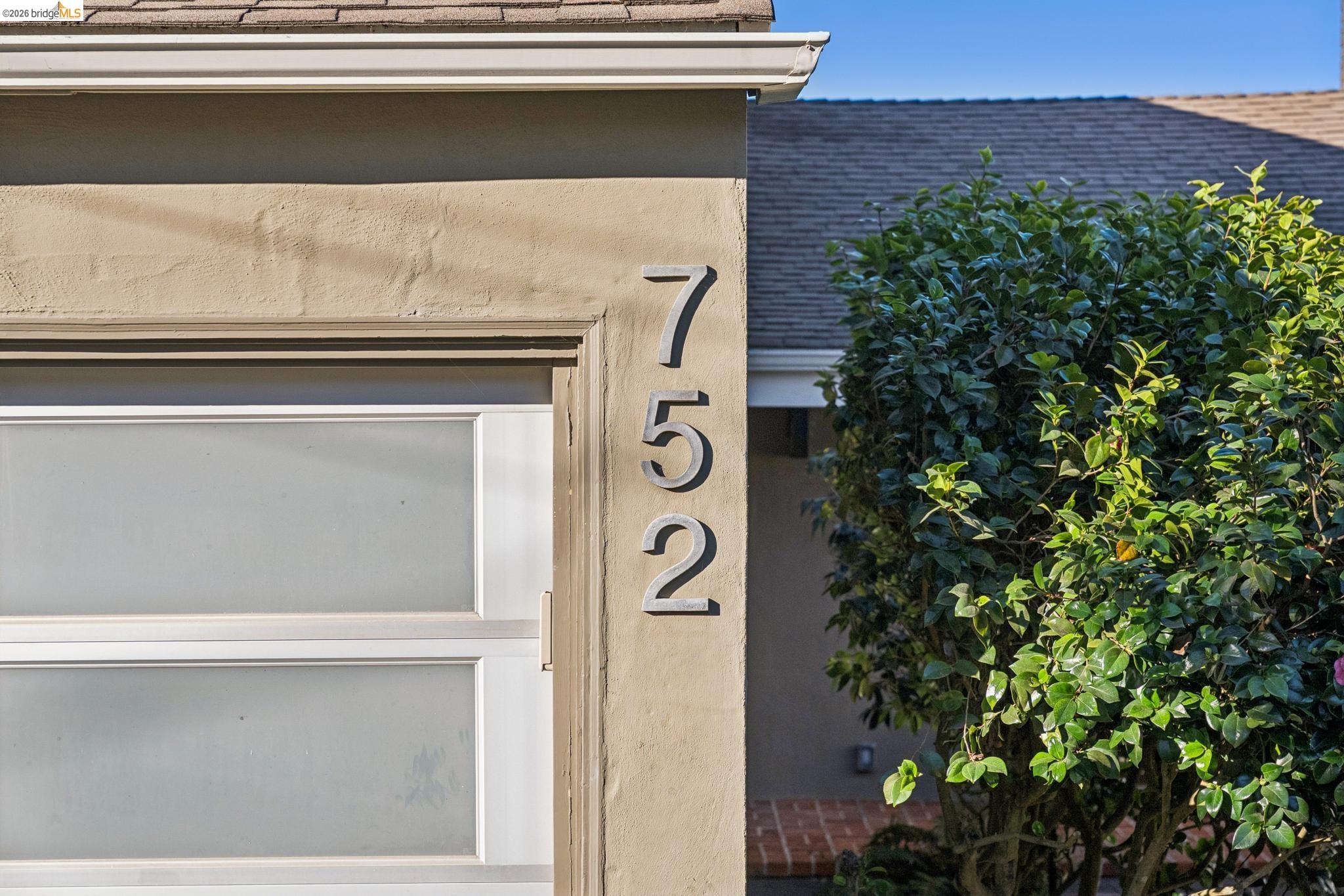 752 Grizzly Peak Blvd