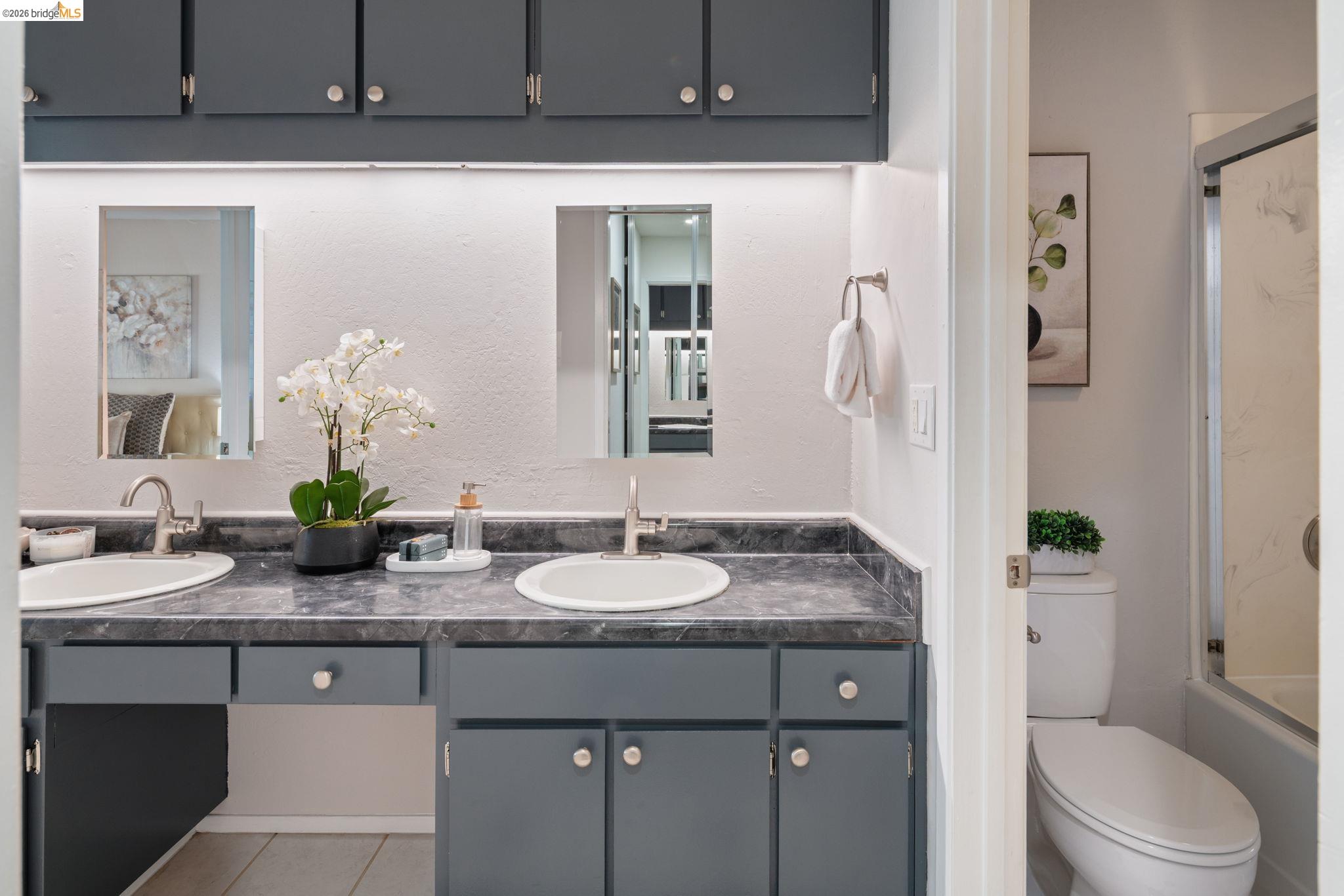 567 Oakland Avenue Unit: 211